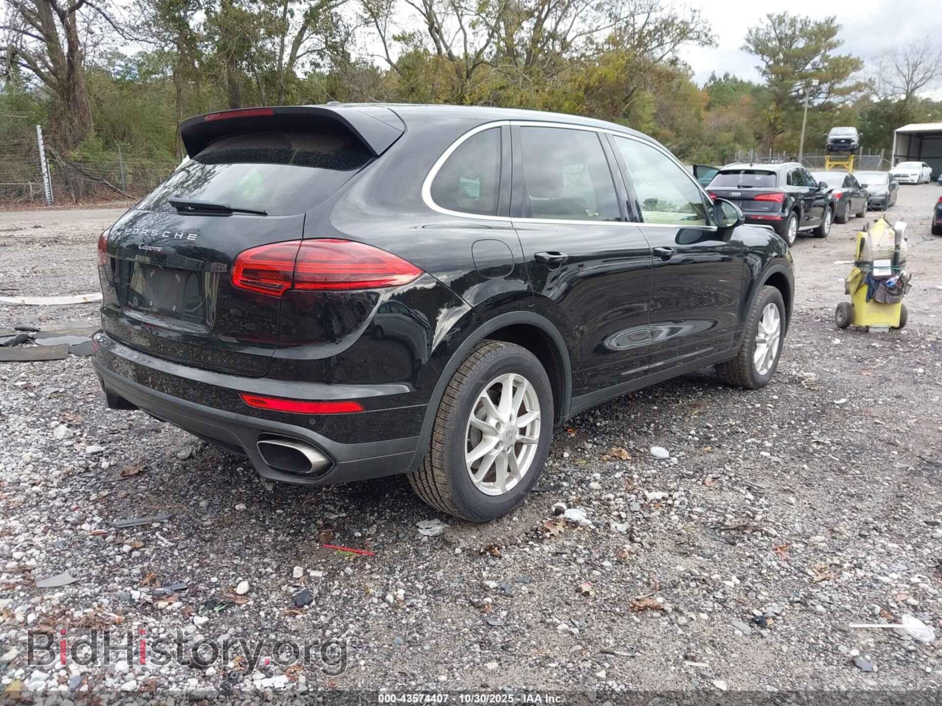 2016 PORSCHE CAYENNE - VIN: WP1AA2A22GLA08072 - Photo 4