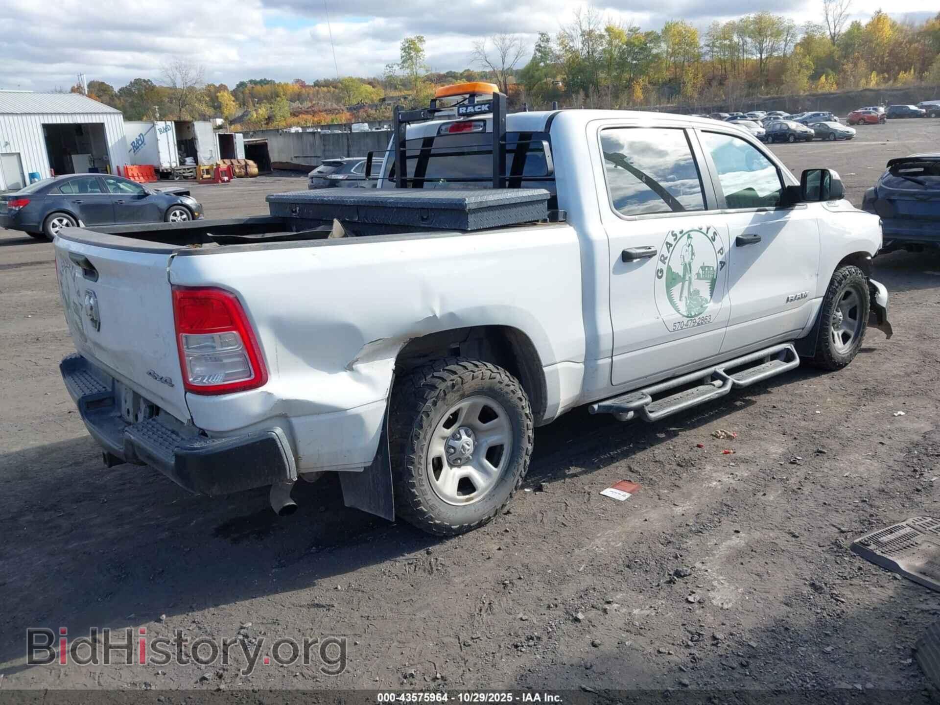 2019 RAM 1500 - VIN: 1C6SRFGT2KN530730 - Фото 4
