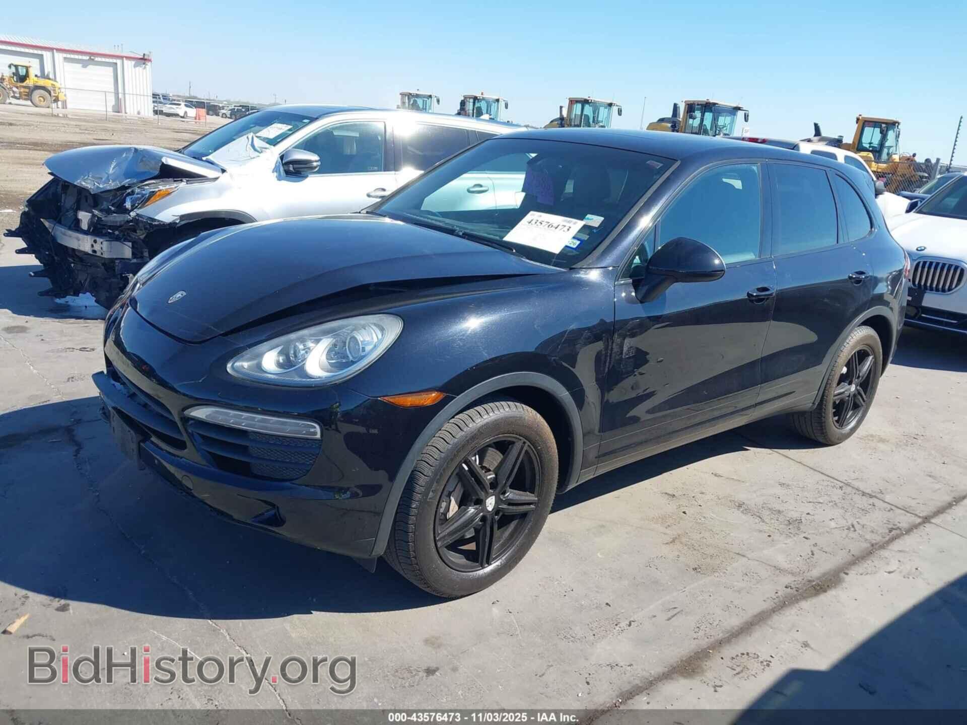 2011 PORSCHE CAYENNE - VIN: WP1AB2A2XBLA45263 - Photo 2