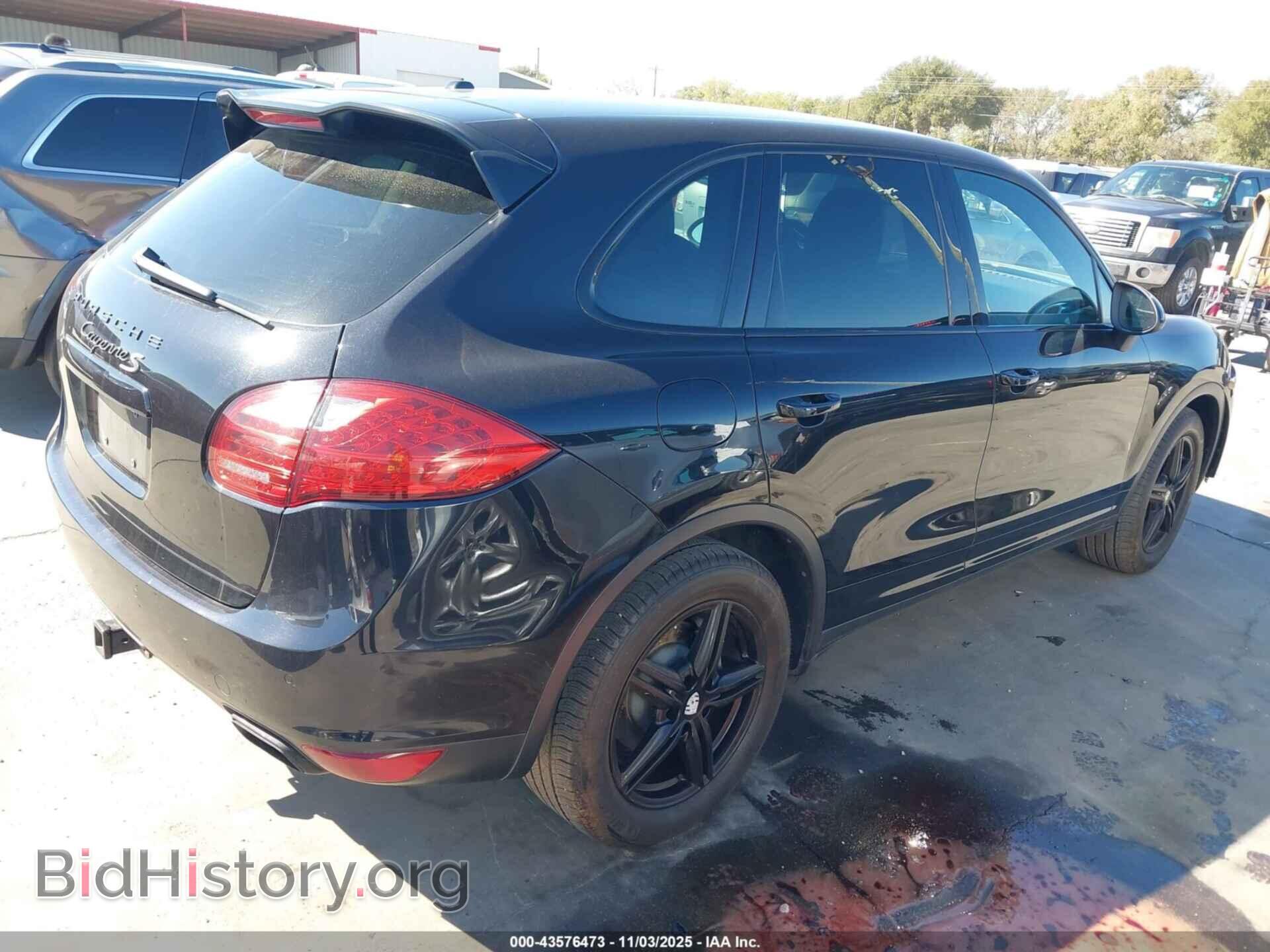 2011 PORSCHE CAYENNE - VIN: WP1AB2A2XBLA45263 - Photo 4