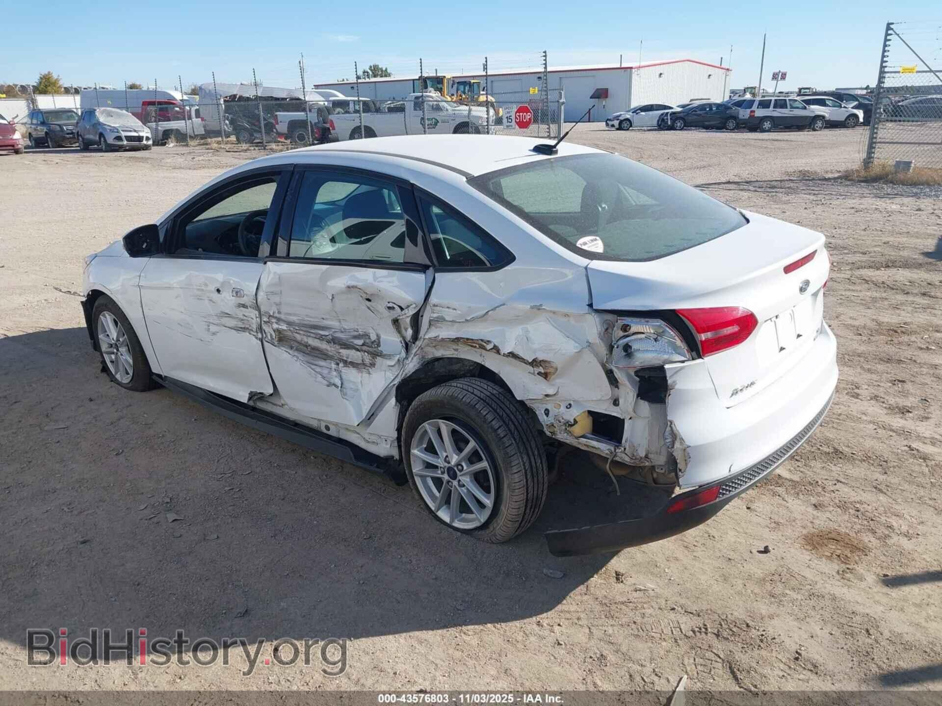 2016 FORD FOCUS - VIN: 1FADP3F2XGL303325 - Фото 3