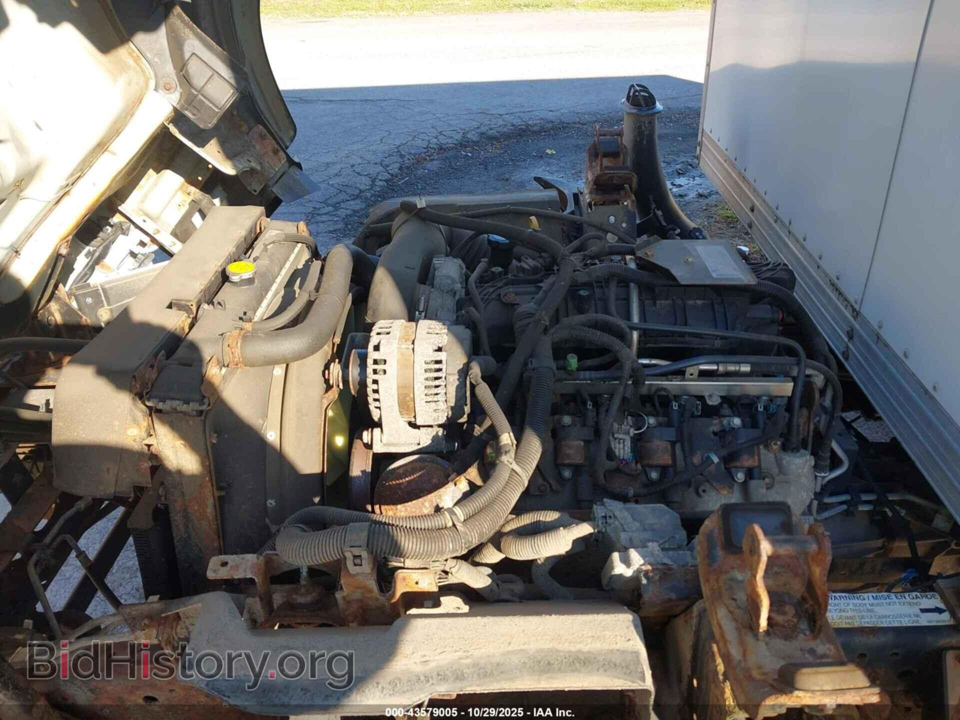 2018 ISUZU NPR HD - VIN: 54DC4W1B8JS811342 - Photo 9