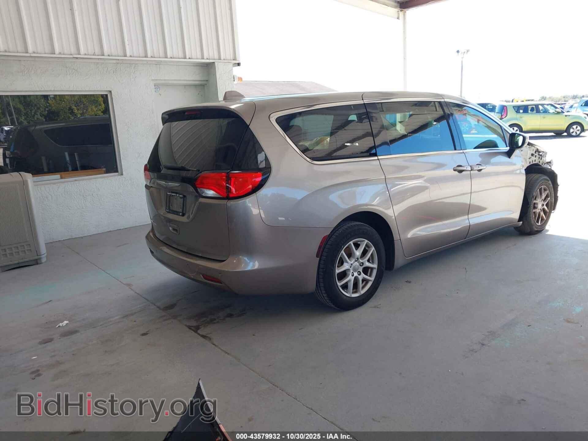 2017 CHRYSLER PACIFICA - VIN: 2C4RC1DG2HR552256 - Фото 4