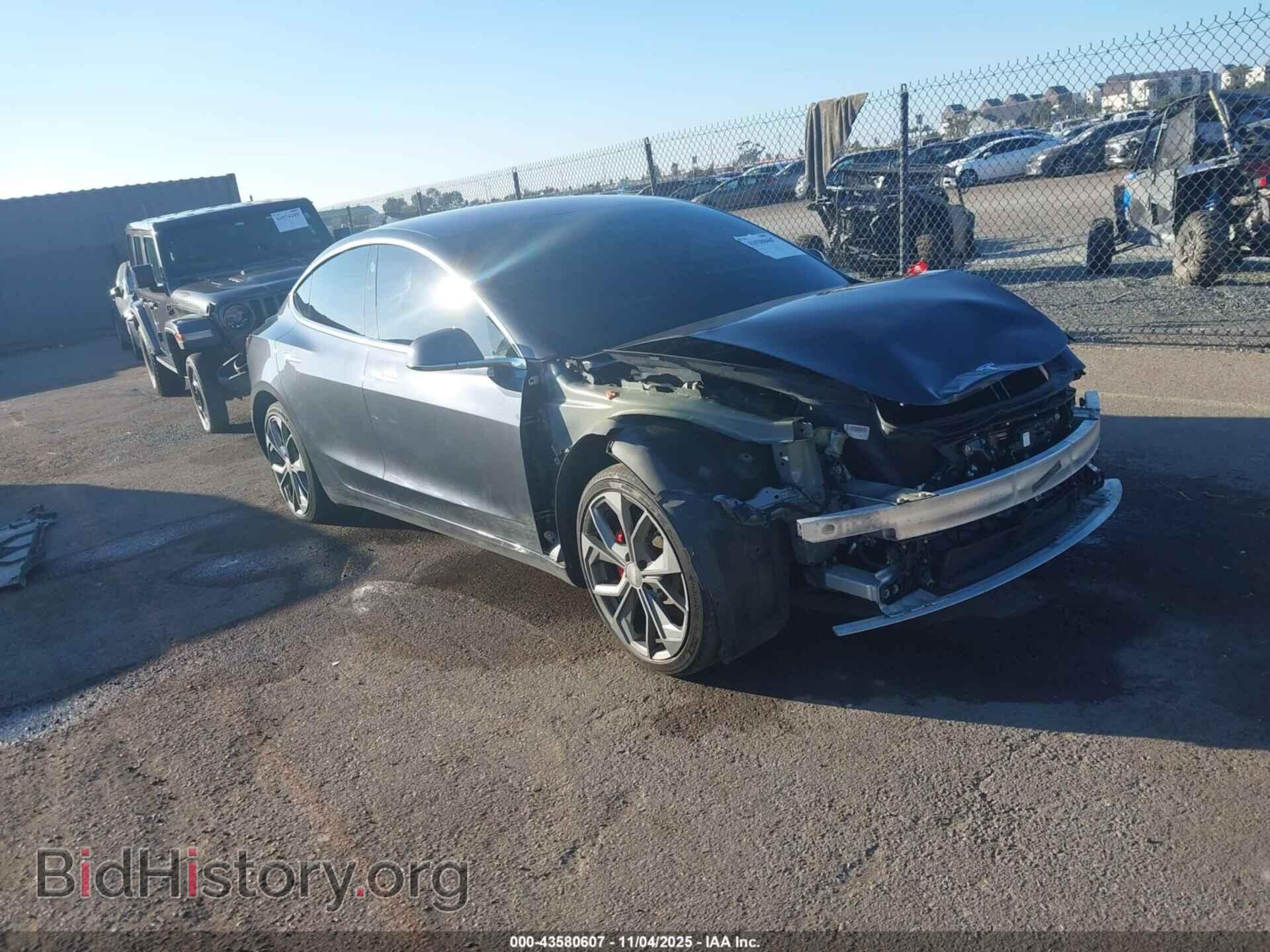 Фотография 5YJ3E1EB4JF181007 - TESLA MODEL 3 2018