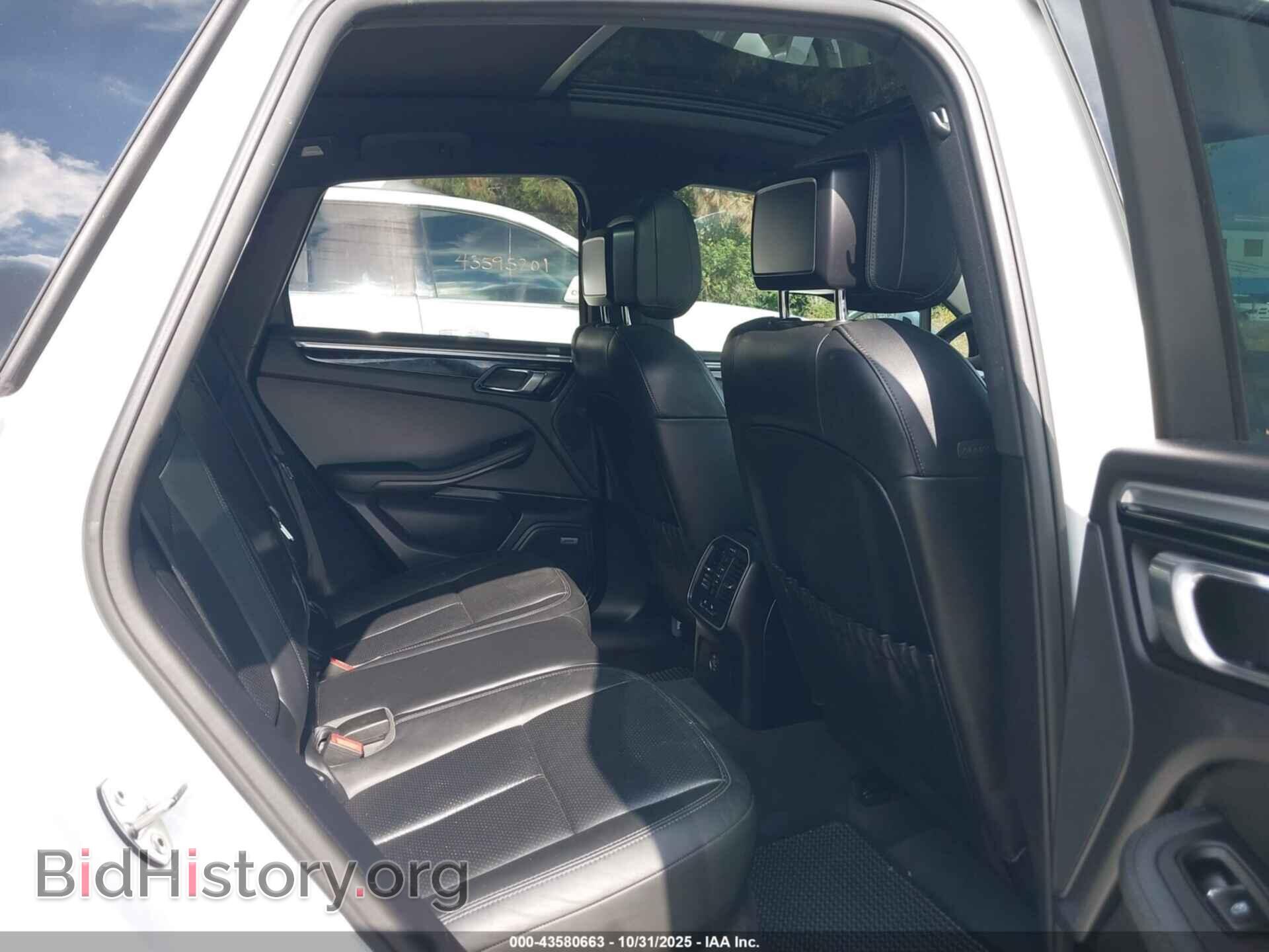 2018 PORSCHE MACAN - VIN: WP1AB2A56JLB35793 - Фото 8