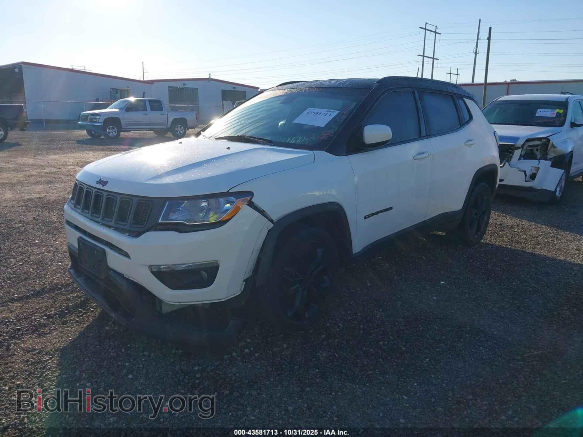 2019 JEEP COMPASS - VIN: 3C4NJCBB0KT692995 - Фото 2