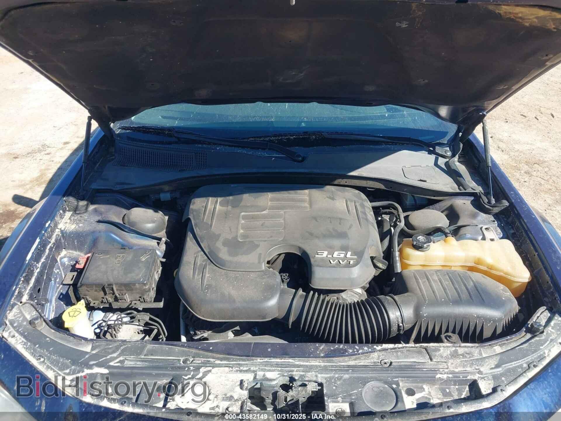 2016 CHRYSLER 300 - VIN: 2C3CCAAG5GH334430 - Фото 10