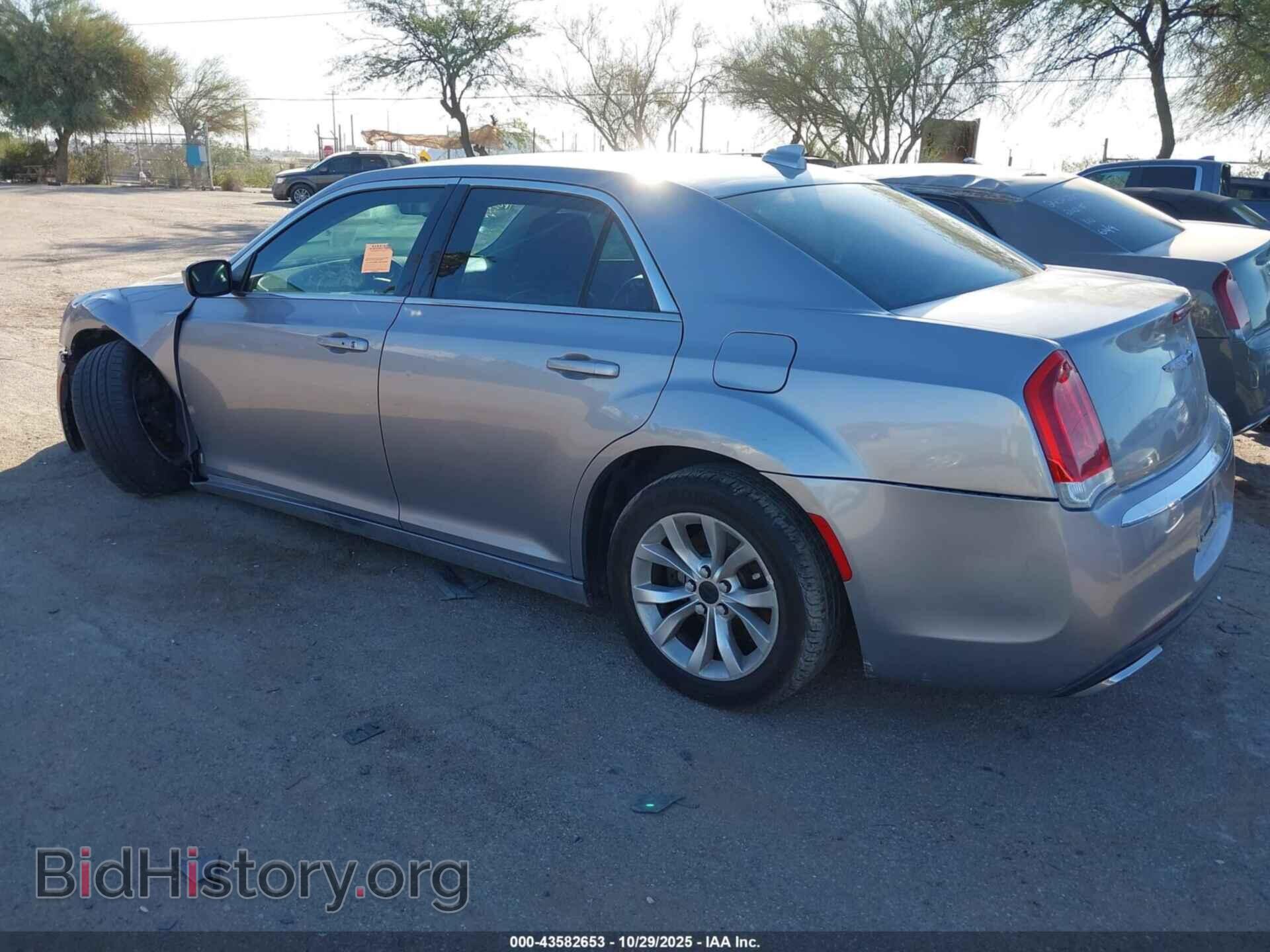 2015 CHRYSLER 300 - VIN: 2C3CCAAG7FH807629 - Фото 3