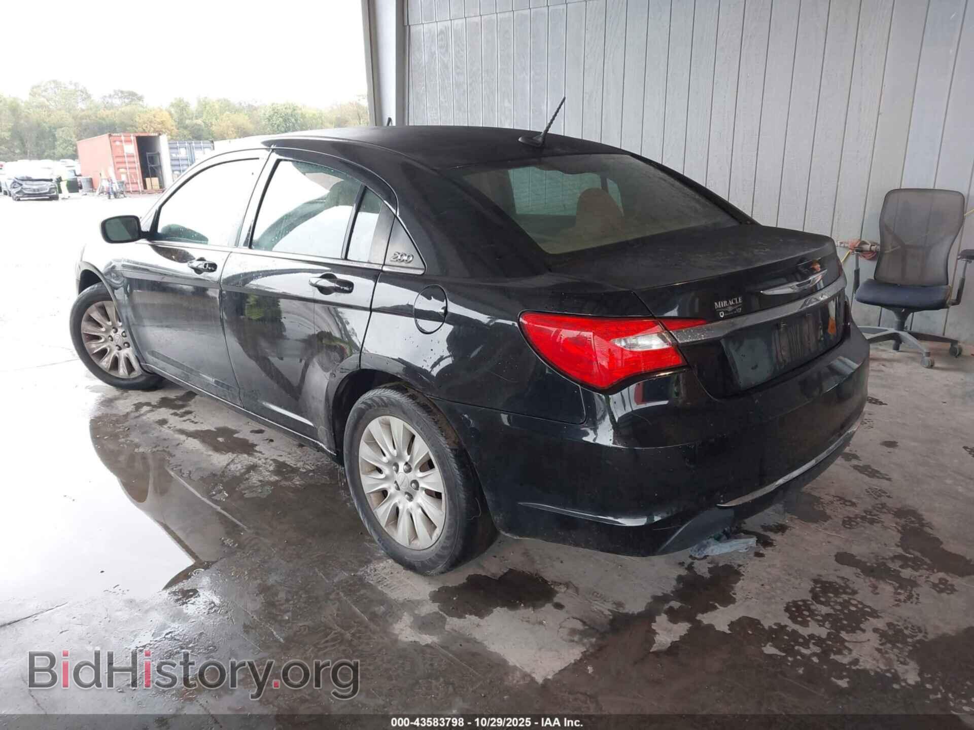 2011 CHRYSLER 200 - VIN: 1C3BC4FB7BN618104 - Фото 3