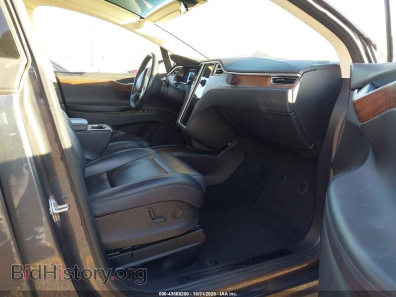 2017 Tesla MODEL X (VIN 5YJXCBE25HF079108) — фото 5 из 21