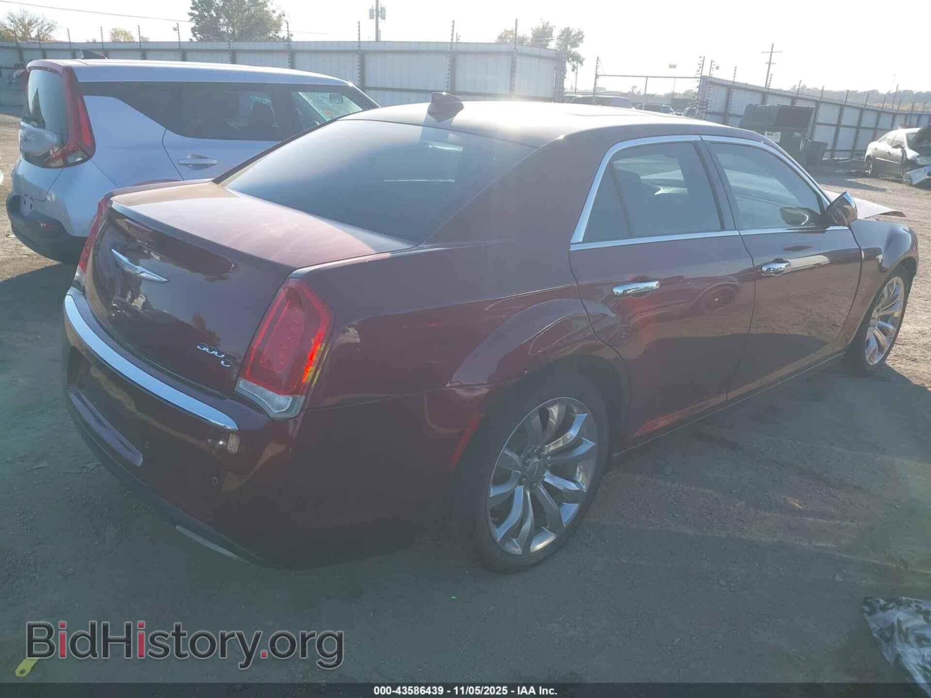2017 CHRYSLER 300C - VIN: 2C3CCAET9HH616868 - Фото 4