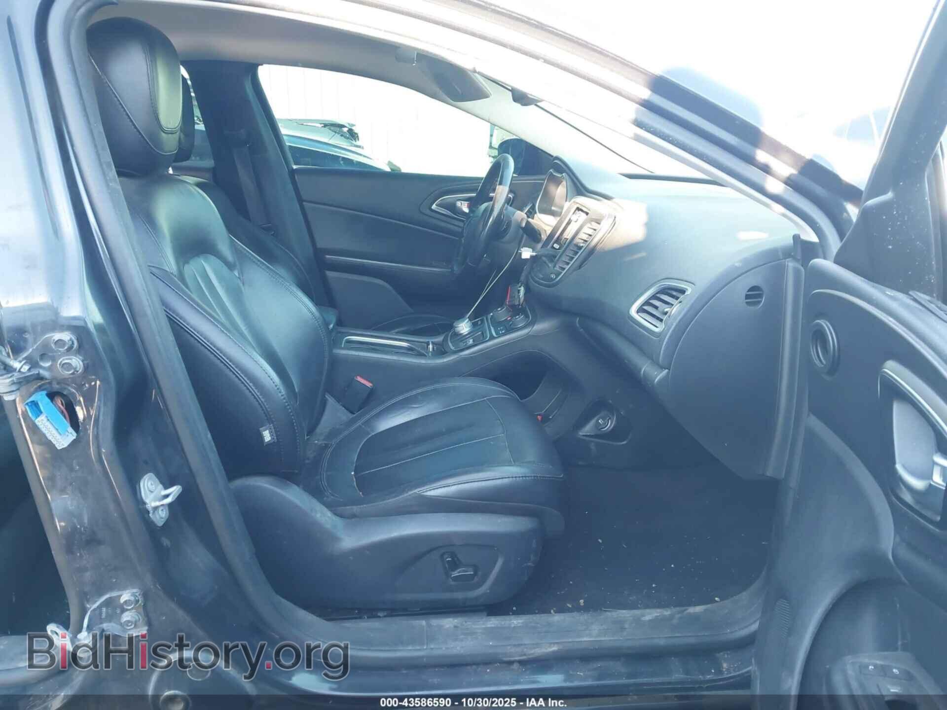 2016 CHRYSLER 200 - VIN: 1C3CCCAB7GN185123 - Photo 5
