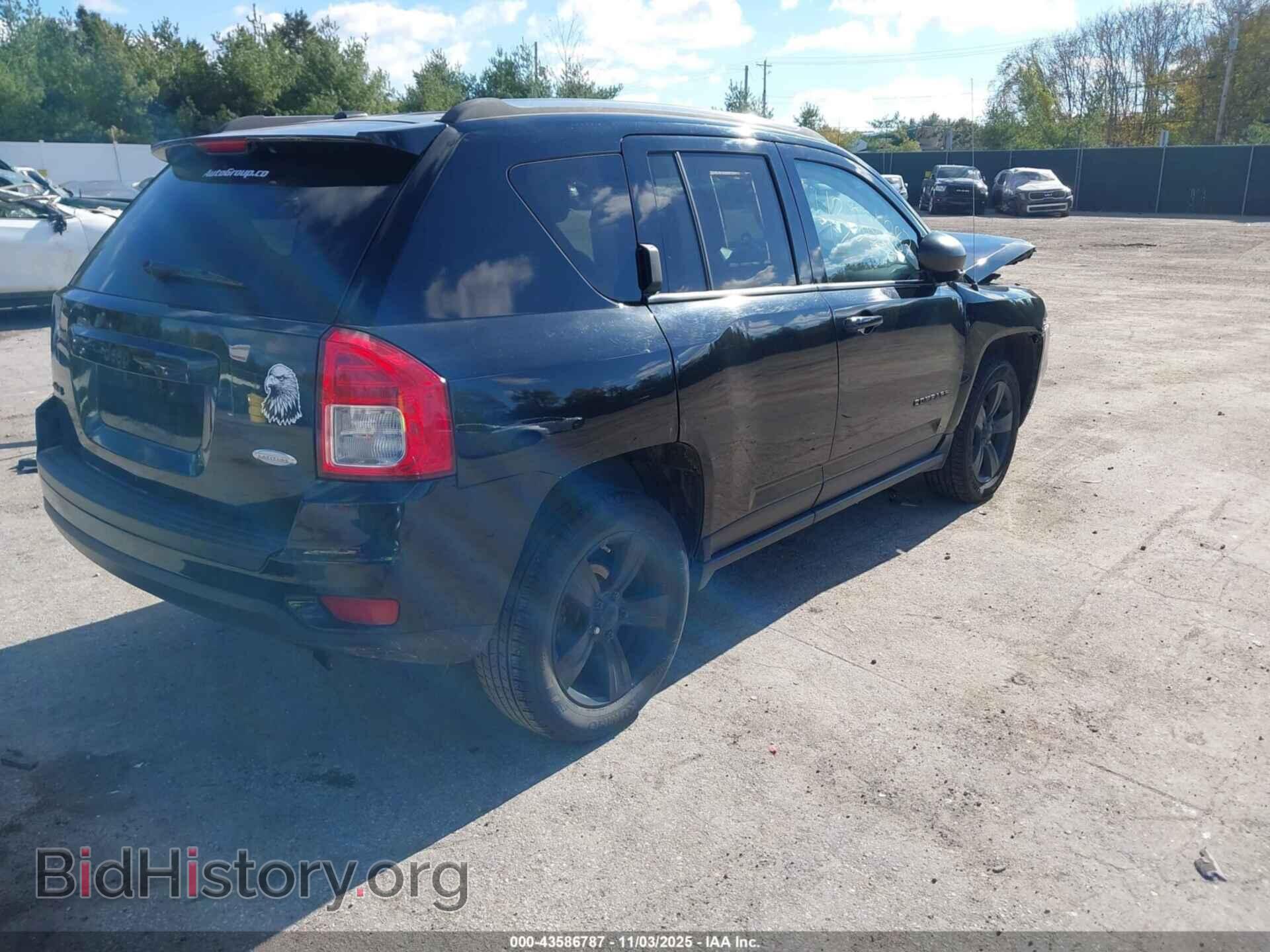 2012 JEEP COMPASS - VIN: 1C4NJDEB2CD577775 - Photo 4