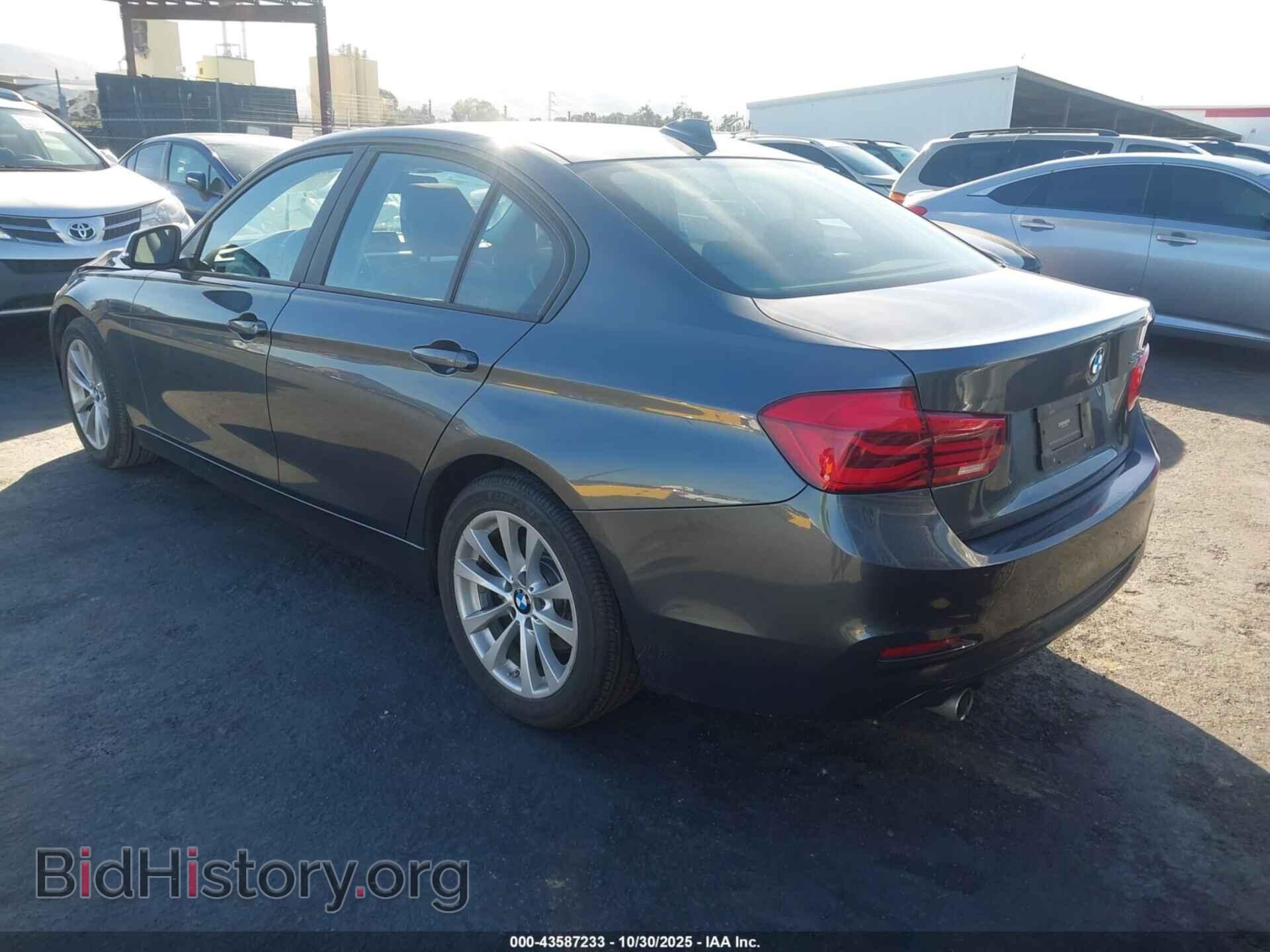 2016 BMW 320I - VIN: WBA8A9C56GK618804 - Фото 3