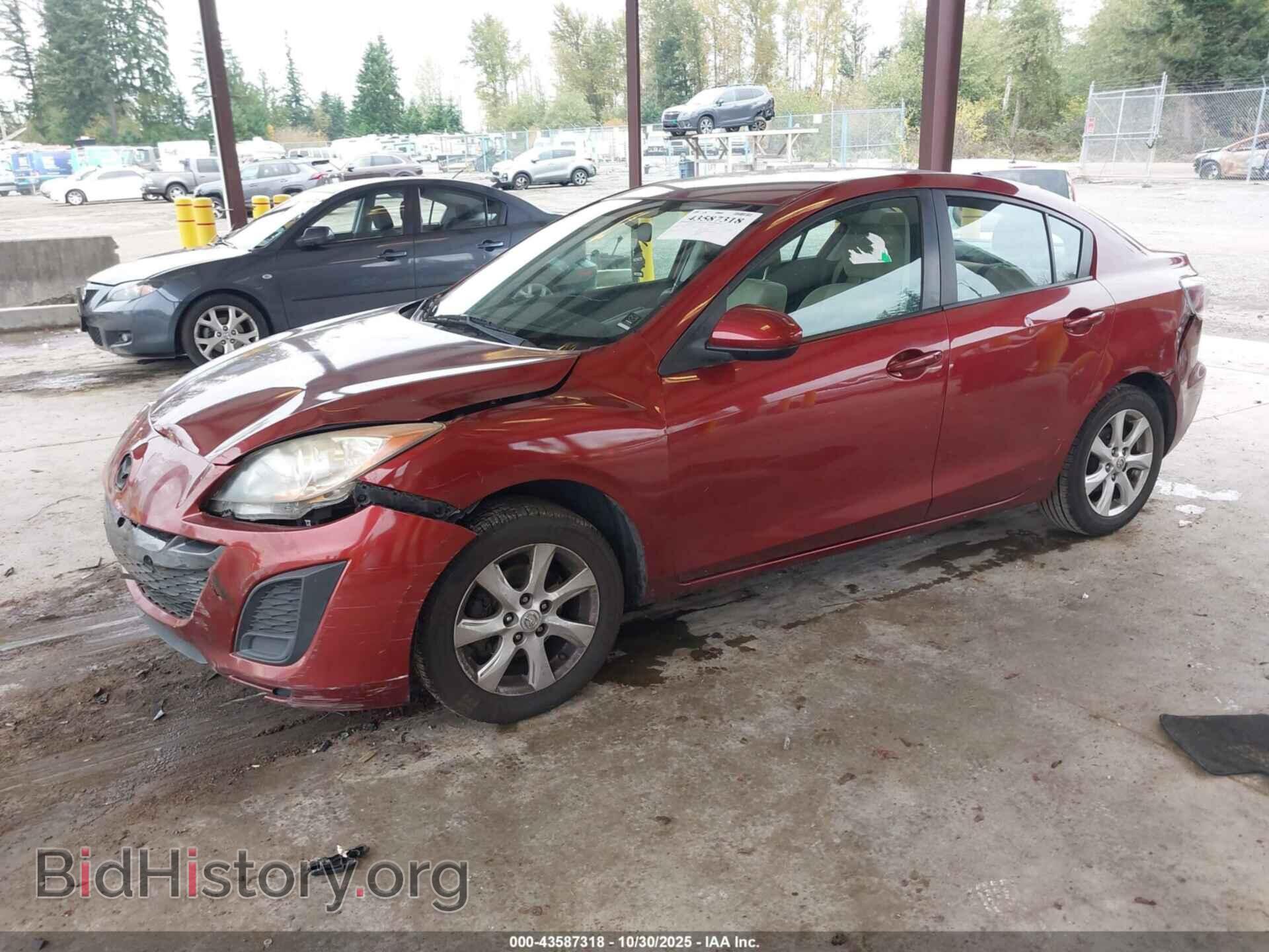 2011 MAZDA MAZDA3 - VIN: JM1BL1VF6B1426873 - Фото 2