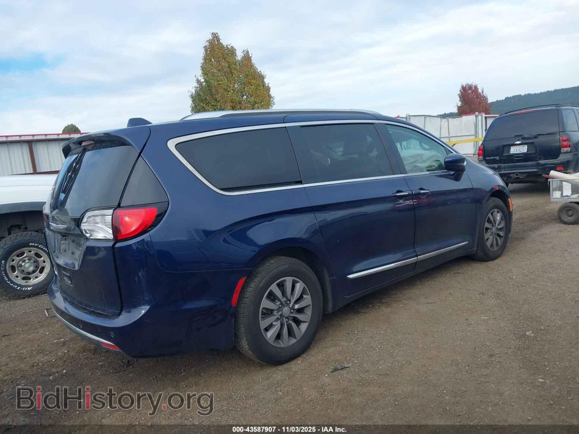 2019 CHRYSLER PACIFICA - VIN: 2C4RC1EGXKR627372 - Photo 4
