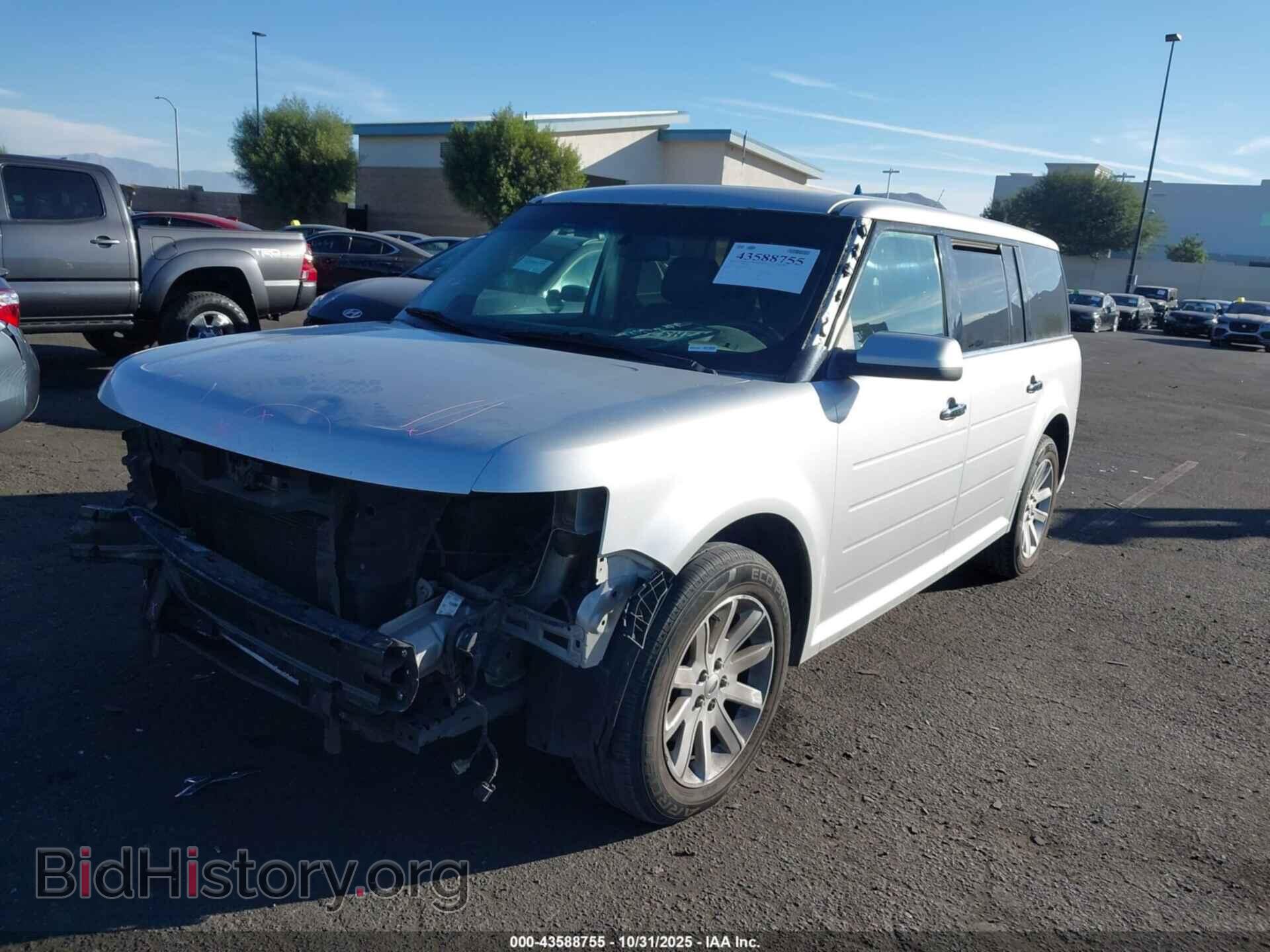 2011 FORD FLEX - VIN: 2FMGK5CC8BBD05982 - Photo 2