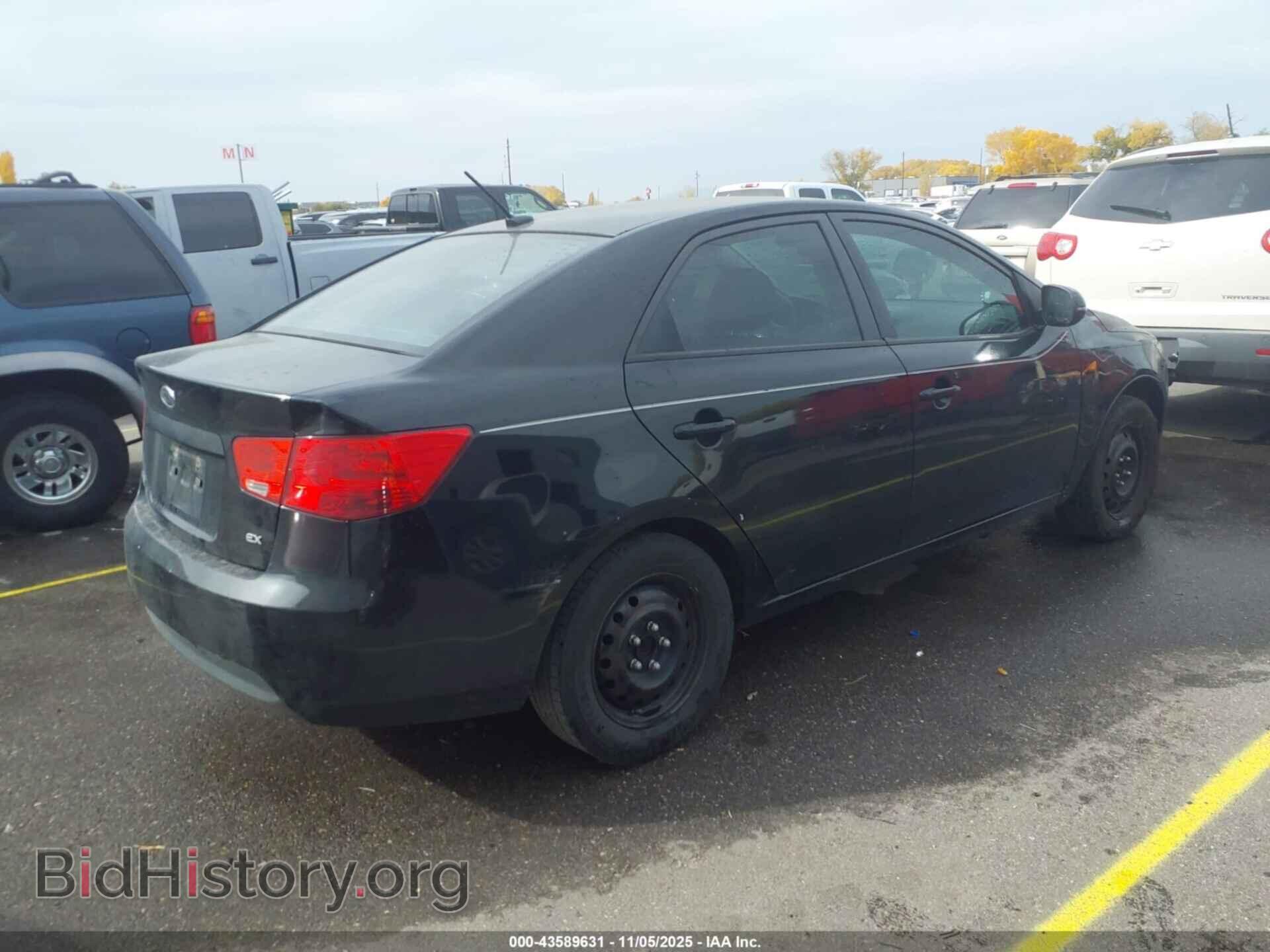 2011 KIA FORTE - VIN: KNAFU4A21B5440902 - Фото 4