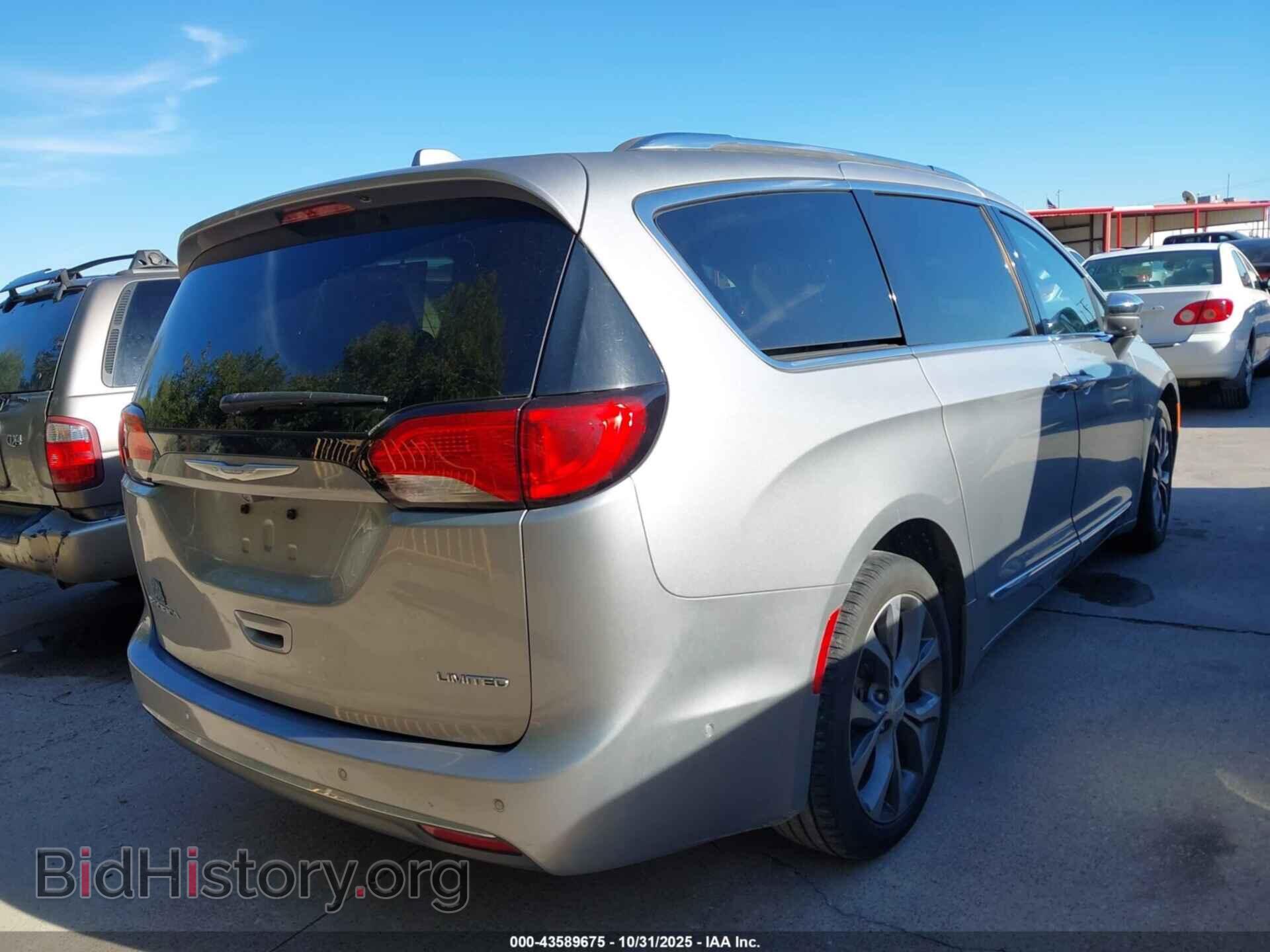 2017 CHRYSLER PACIFICA - VIN: 2C4RC1GG5HR782711 - Фото 4