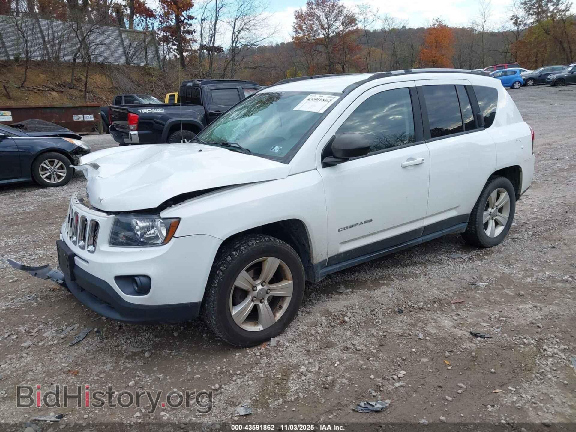 2015 JEEP COMPASS - VIN: 1C4NJDBBXFD283324 - Фото 2