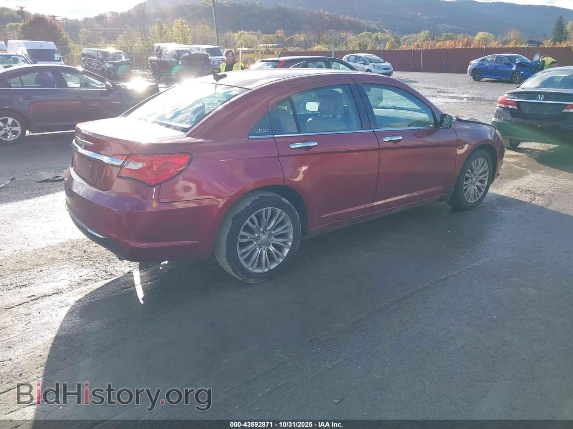 2012 CHRYSLER 200 - VIN: 1C3CCBCB5CN306832 - Photo 4