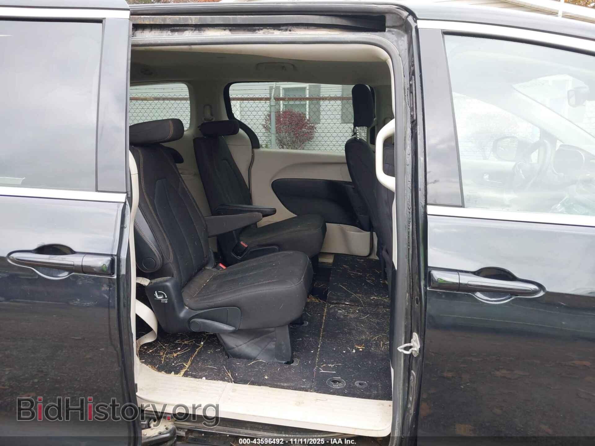 2017 CHRYSLER PACIFICA - VIN: 2C4RC1CG5HR608773 - Photo 8