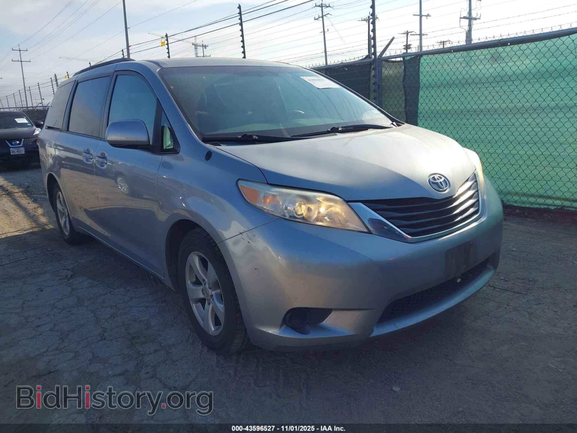 Фотография 5TDKK3DC9CS276896 - TOYOTA SIENNA 2012