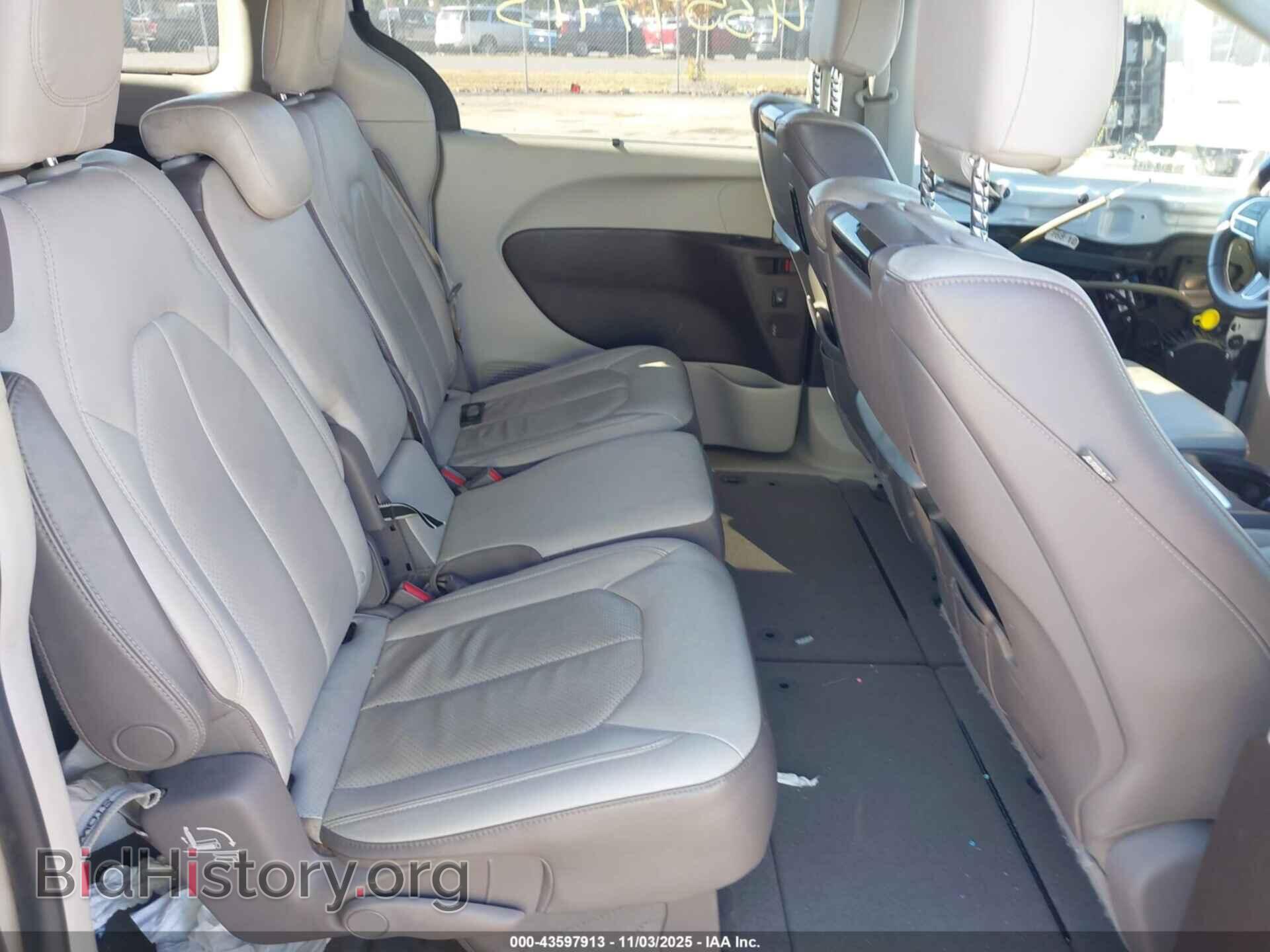 2017 CHRYSLER PACIFICA - VIN: 2C4RC1EG2HR669771 - Photo 8