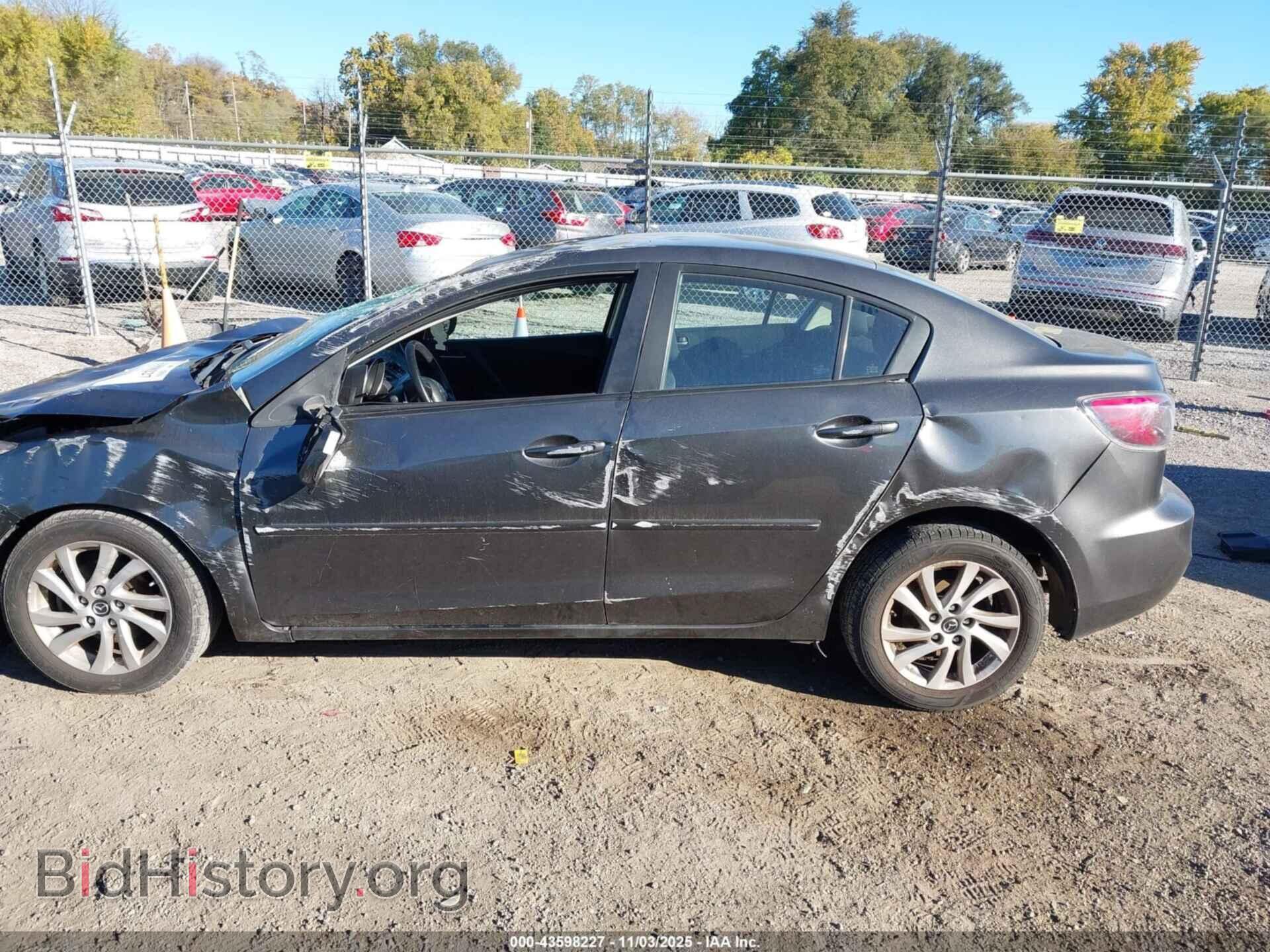 2013 MAZDA MAZDA3 - VIN: JM1BL1V79D1794542 - Фото 15