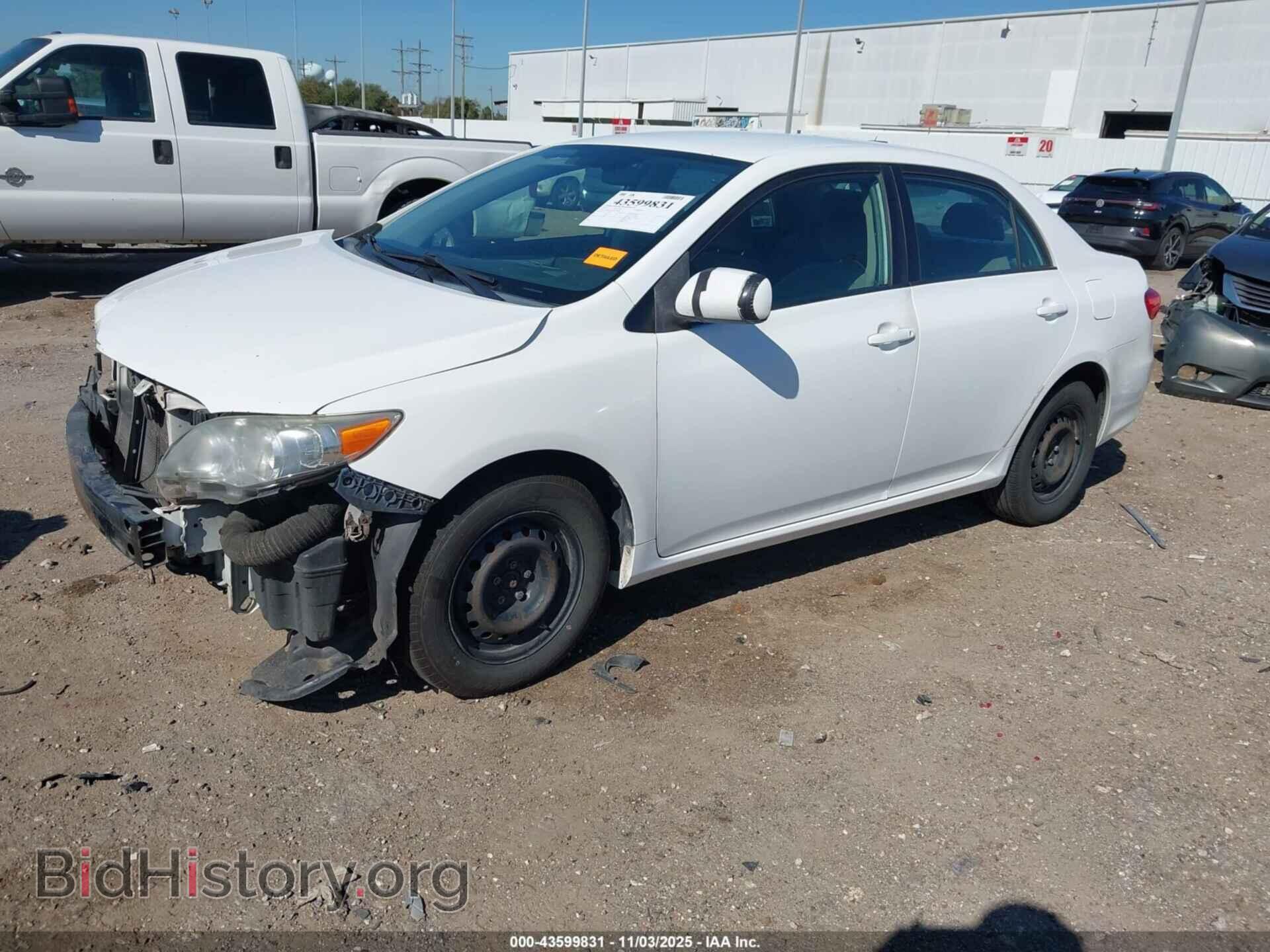 2011 TOYOTA COROLLA - VIN: 2T1BU4EEXBC608786 - Фото 2