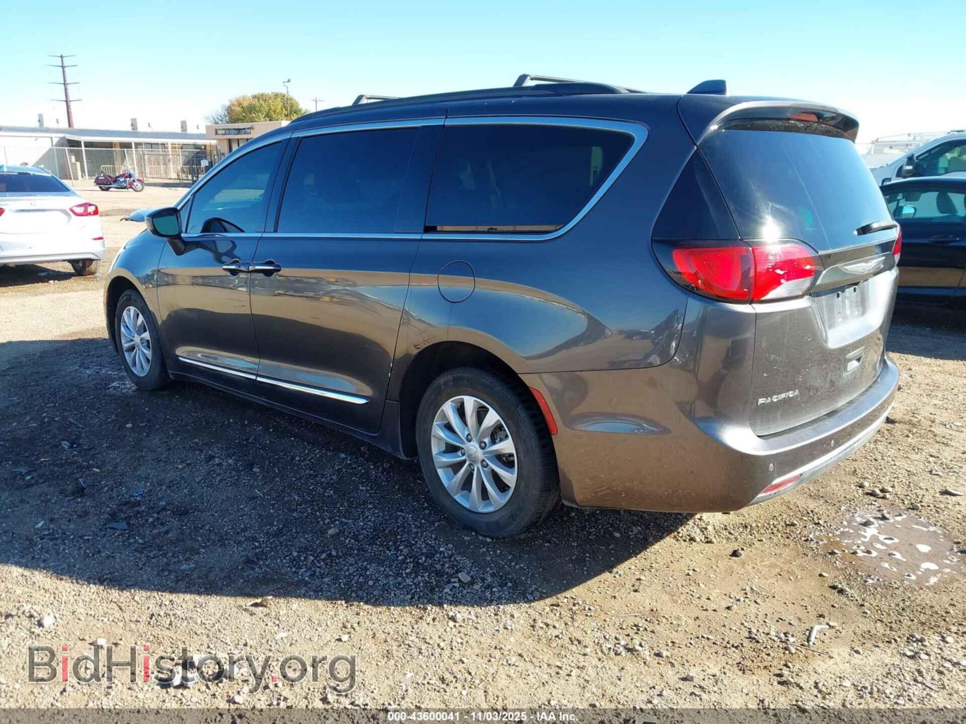 2017 CHRYSLER PACIFICA - VIN: 2C4RC1BG3HR527675 - Фото 3