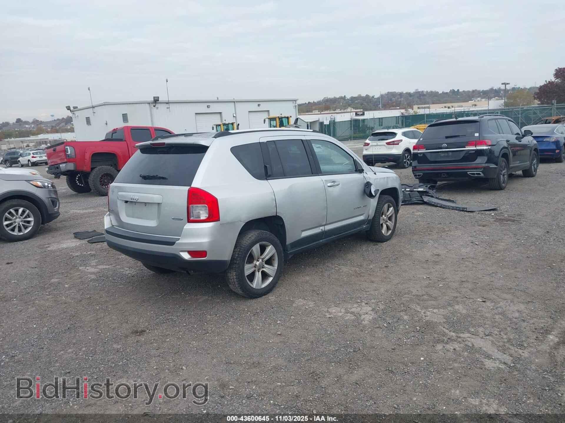 2011 JEEP COMPASS - VIN: 1J4NF1FB3BD258103 - Photo 4