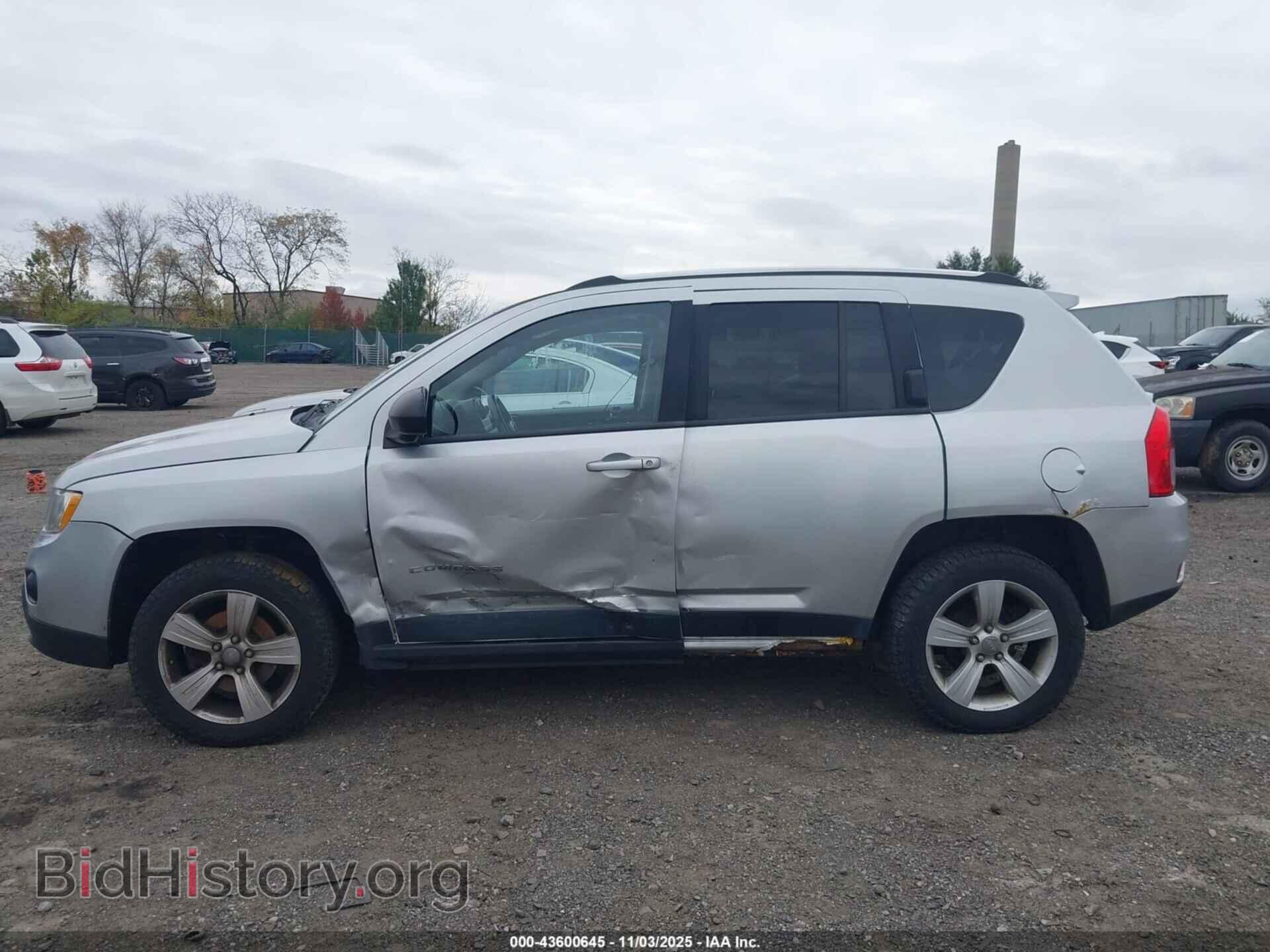 2011 JEEP COMPASS - VIN: 1J4NF1FB3BD258103 - Photo 6