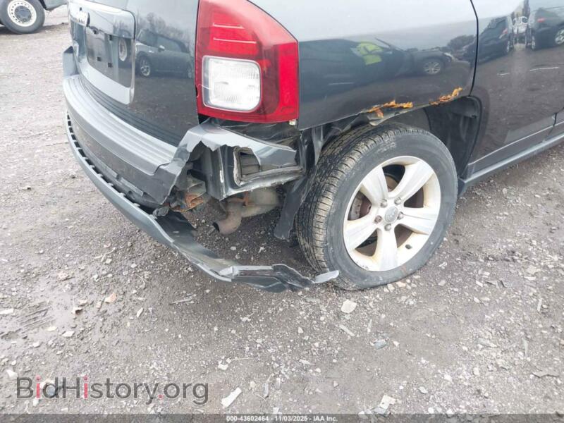 2014 Jeep COMPASS (VIN 1C4NJDBB2ED530382) — photo 6 of 11