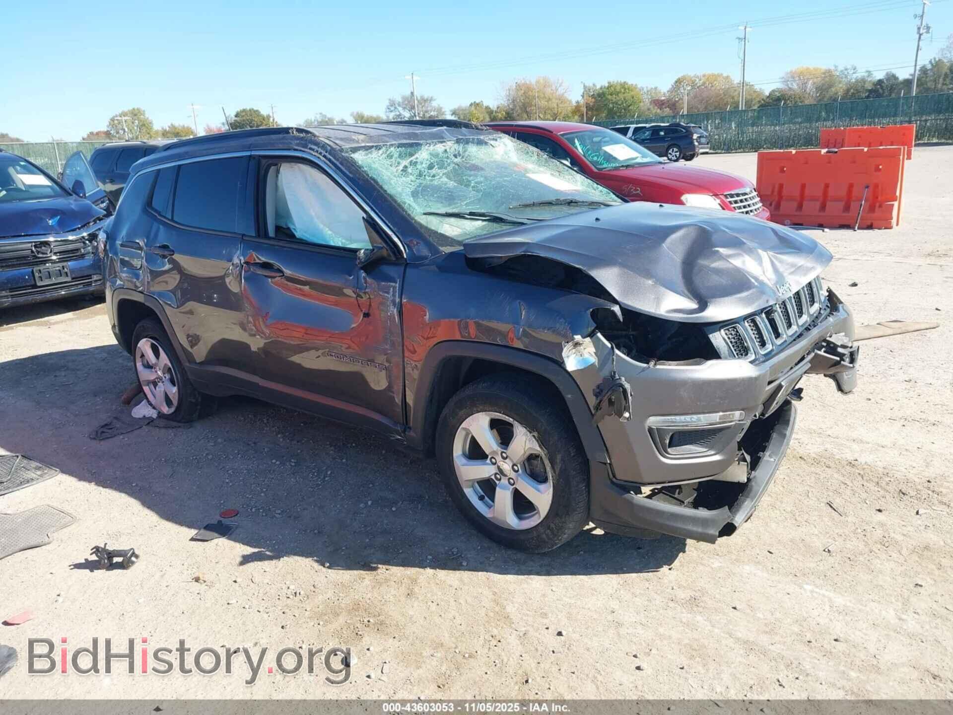 Фотография 3C4NJDBB8JT315903 - JEEP COMPASS 2018