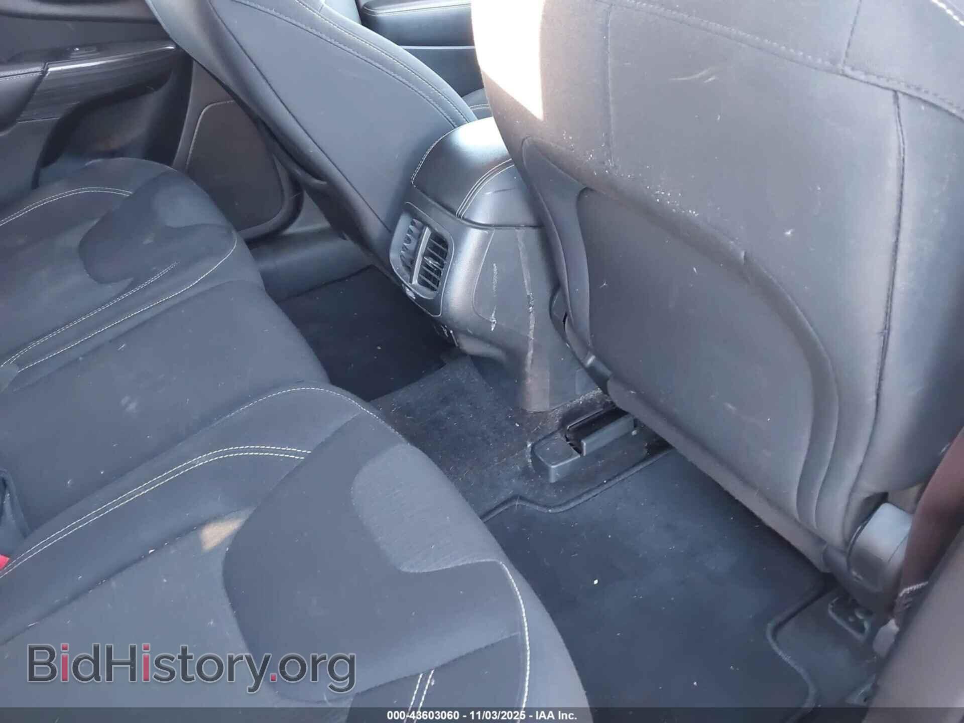 2015 JEEP CHEROKEE - VIN: 1C4PJLCB1FW741581 - Фото 8