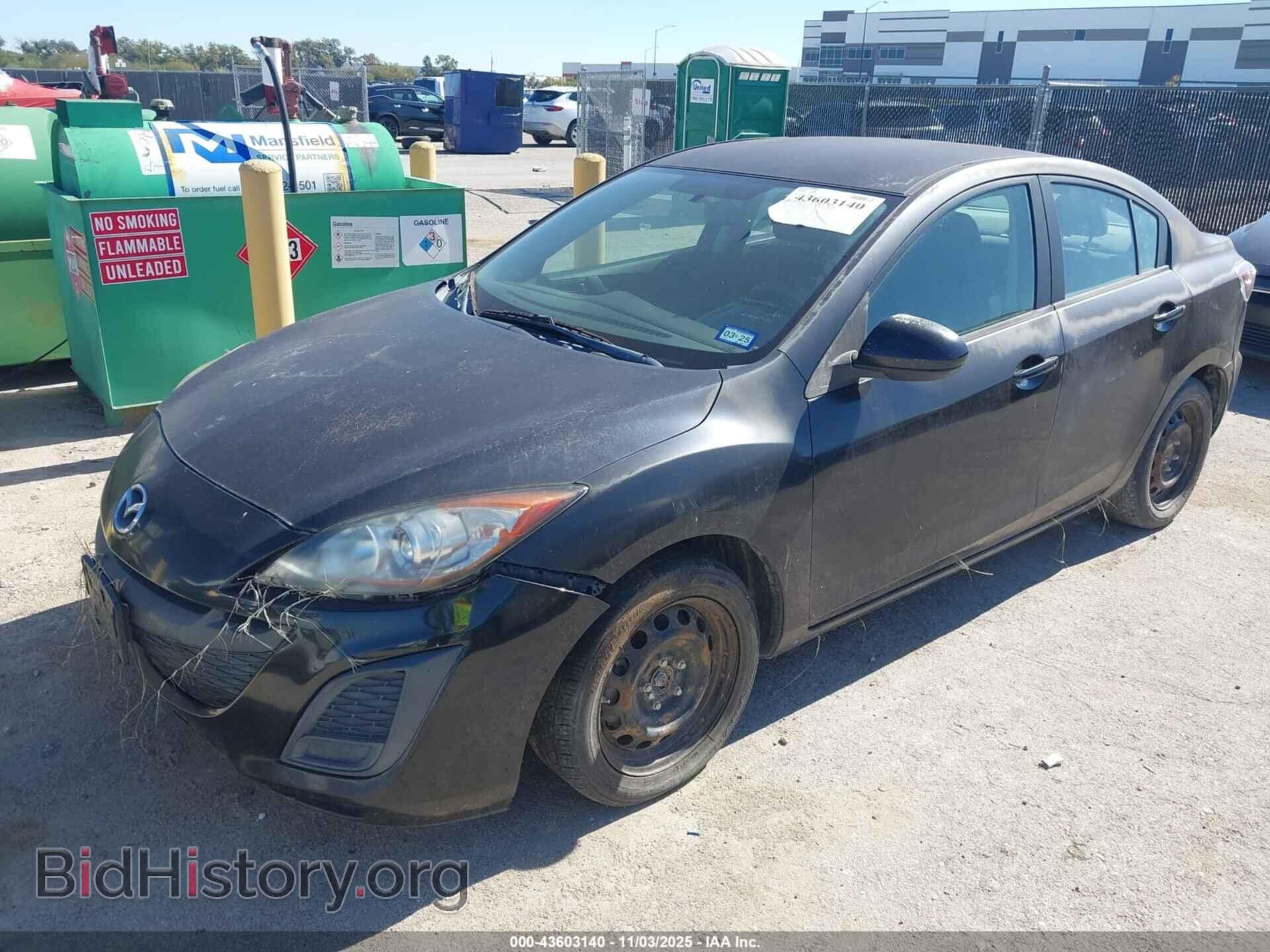 2011 MAZDA MAZDA3 - VIN: JM1BL1UF2B1457586 - Фото 2
