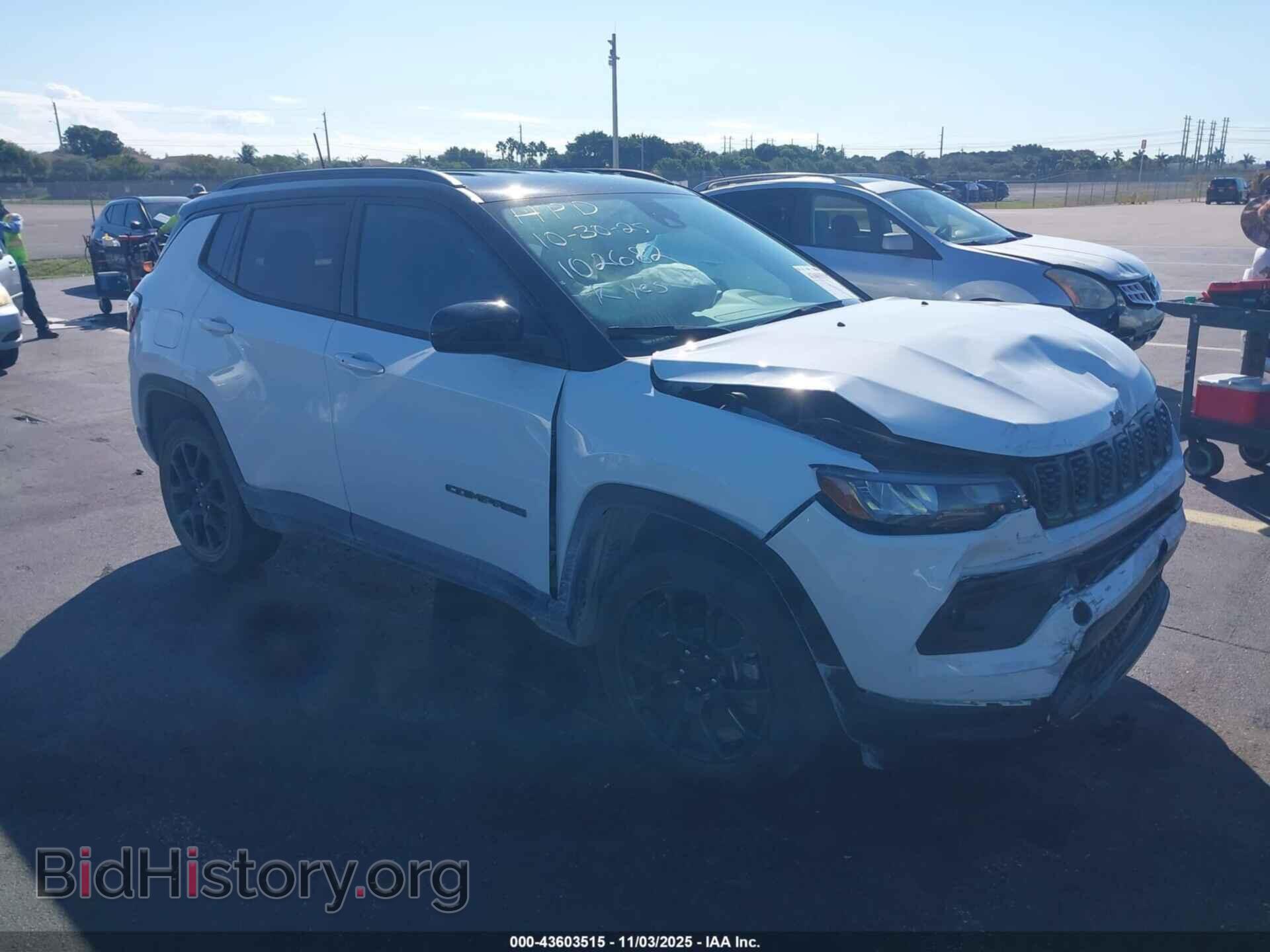 Photo 3C4NJDBN8RT102682 - JEEP COMPASS 2024