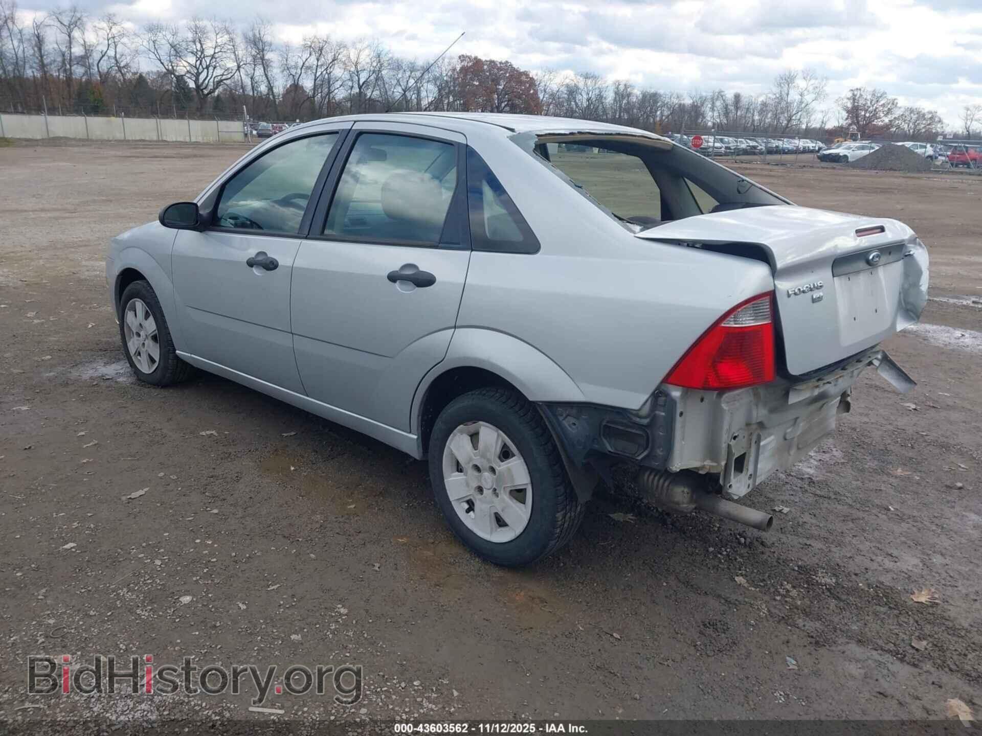 2006 FORD FOCUS - VIN: 1FAFP34N16W212902 - Фото 3