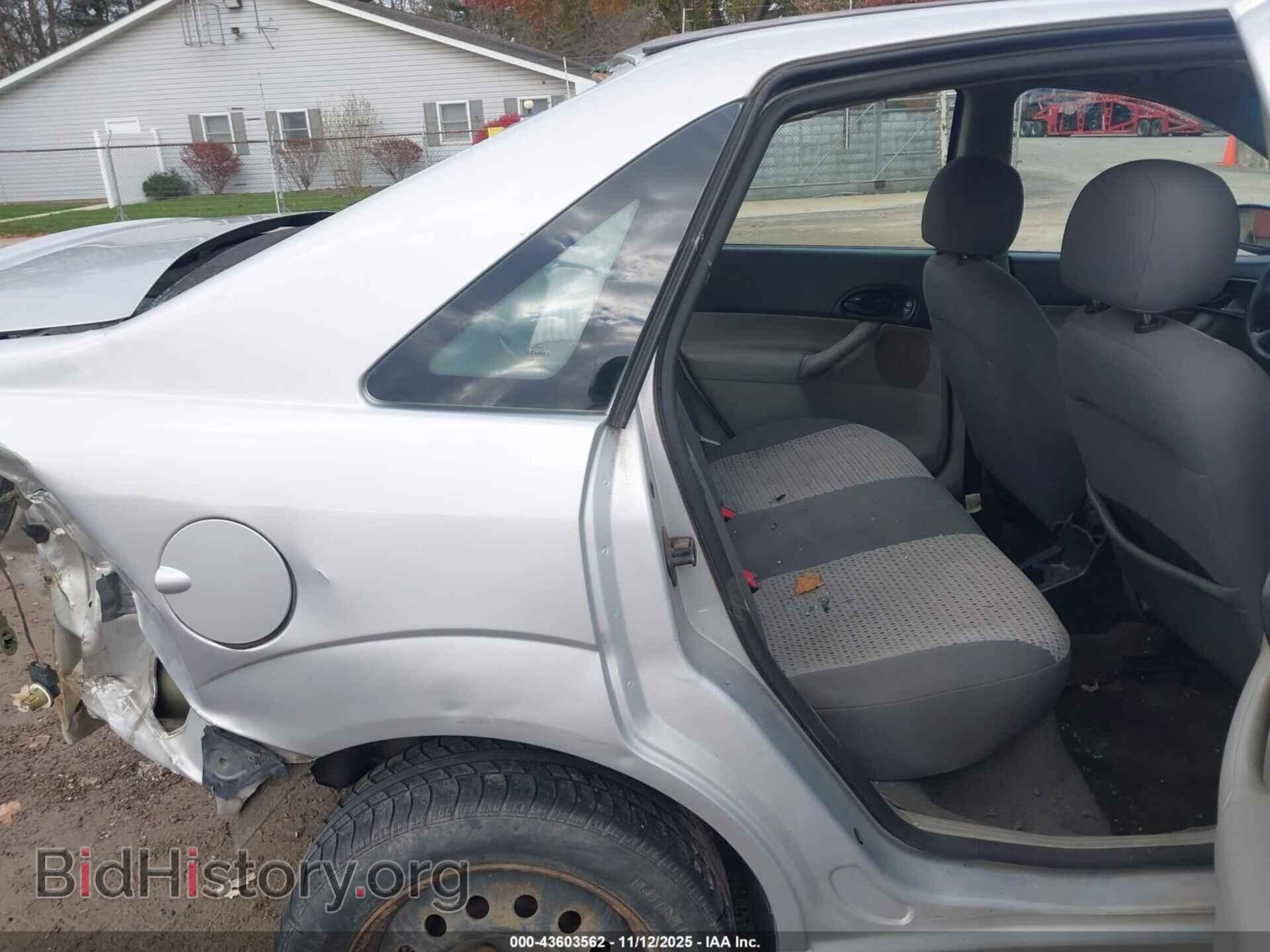 2006 FORD FOCUS - VIN: 1FAFP34N16W212902 - Фото 8