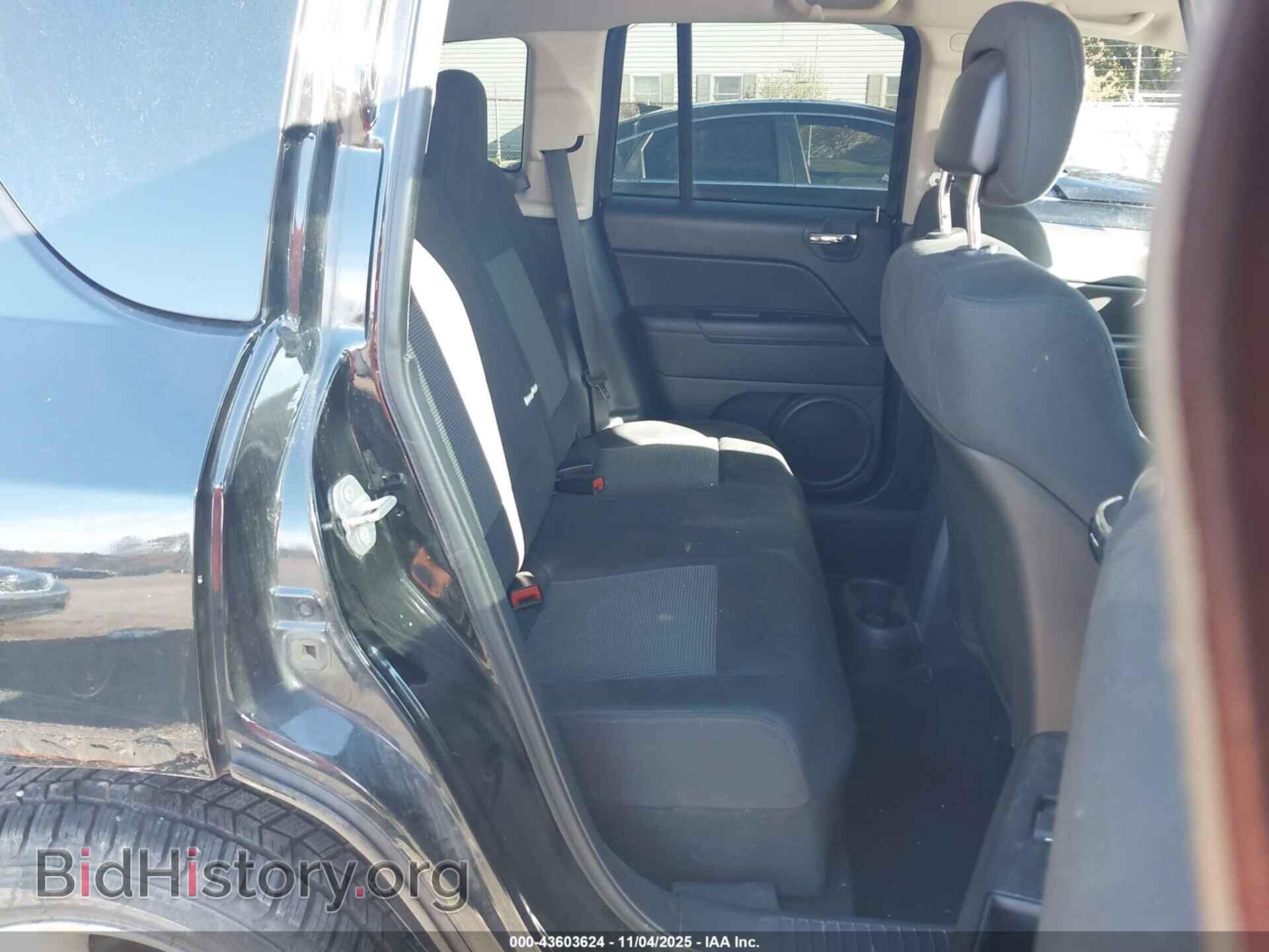 2012 JEEP COMPASS - VIN: 1C4NJDBB3CD563632 - Фото 8