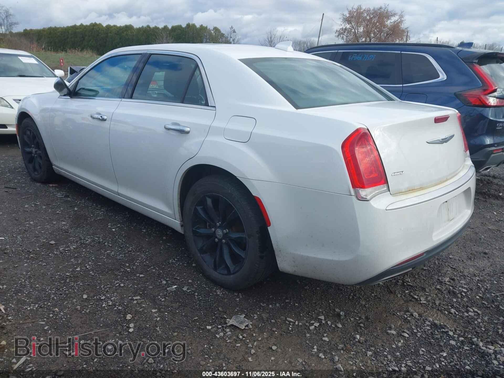 2015 CHRYSLER 300C - VIN: 2C3CCASG5FH854060 - Фото 3