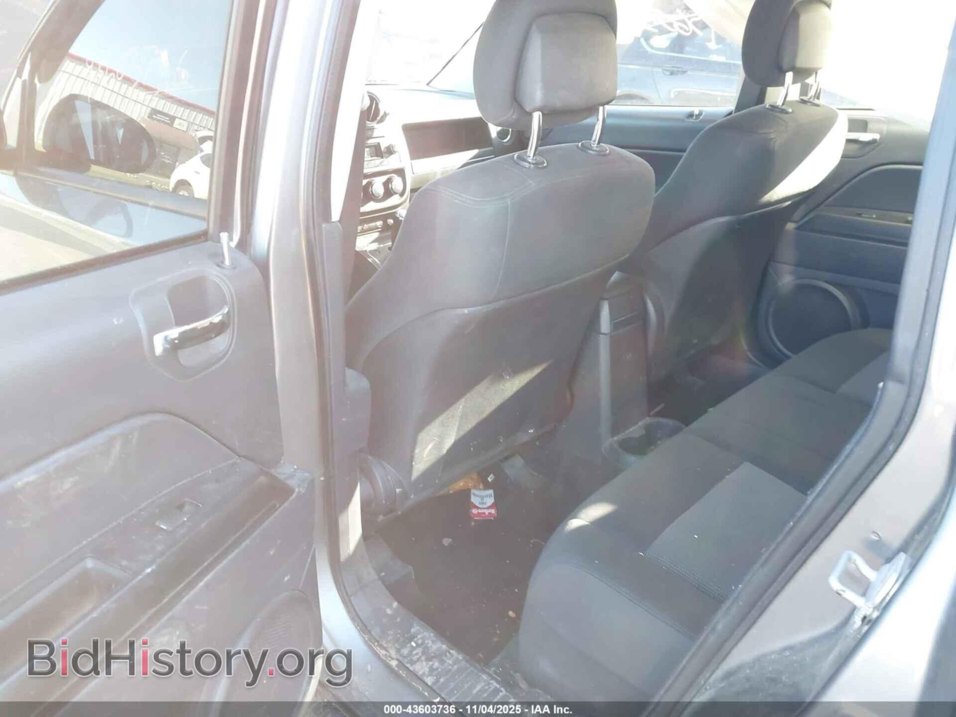 2012 JEEP COMPASS - VIN: 1C4NJDEB8CD625392 - Photo 8