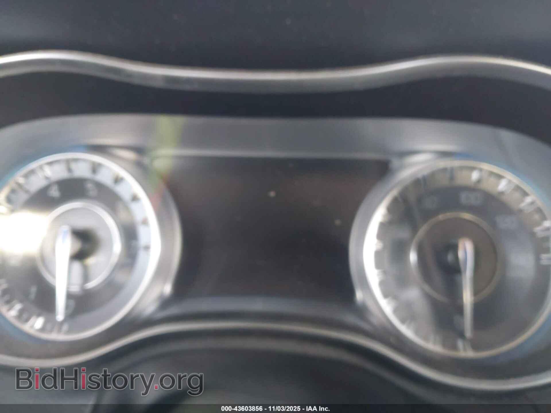 2015 CHRYSLER 300 - VIN: 2C3CCAAG2FH932022 - Фото 7