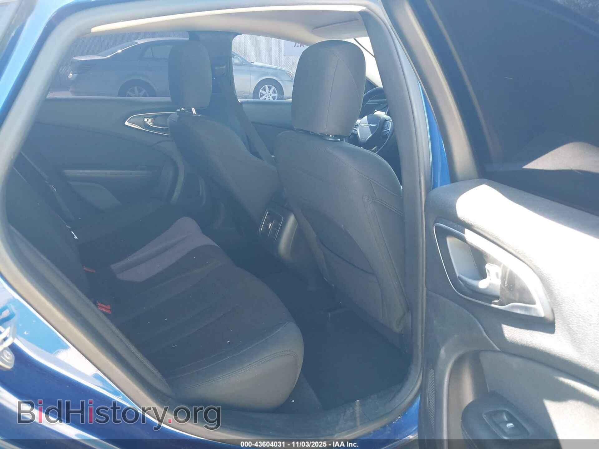 2015 CHRYSLER 200 - VIN: 1C3CCCAB0FN588262 - Фото 8