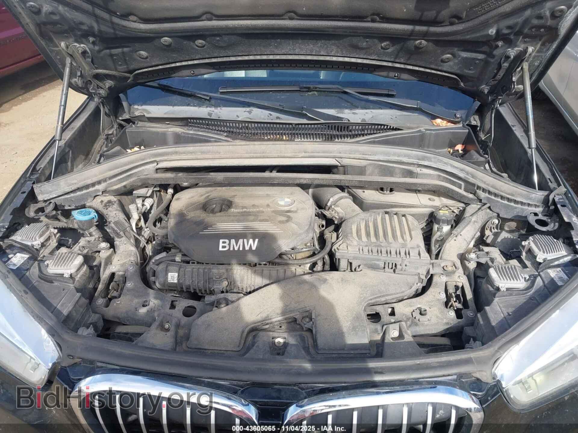 2017 BMW X1 - VIN: WBXHT3C38H5F72360 - Фото 10