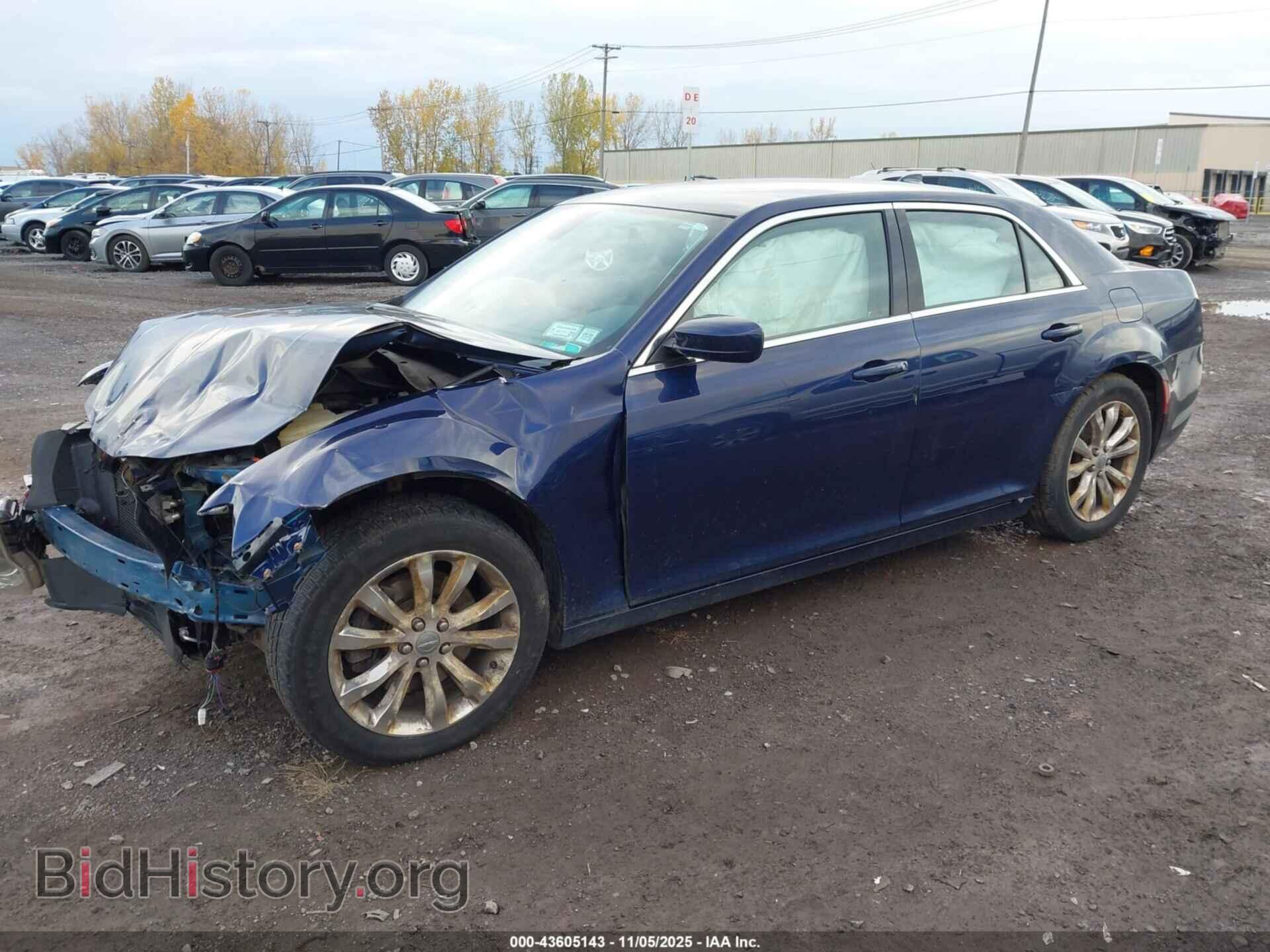 2015 CHRYSLER 300 - VIN: 2C3CCARG1FH736500 - Фото 2