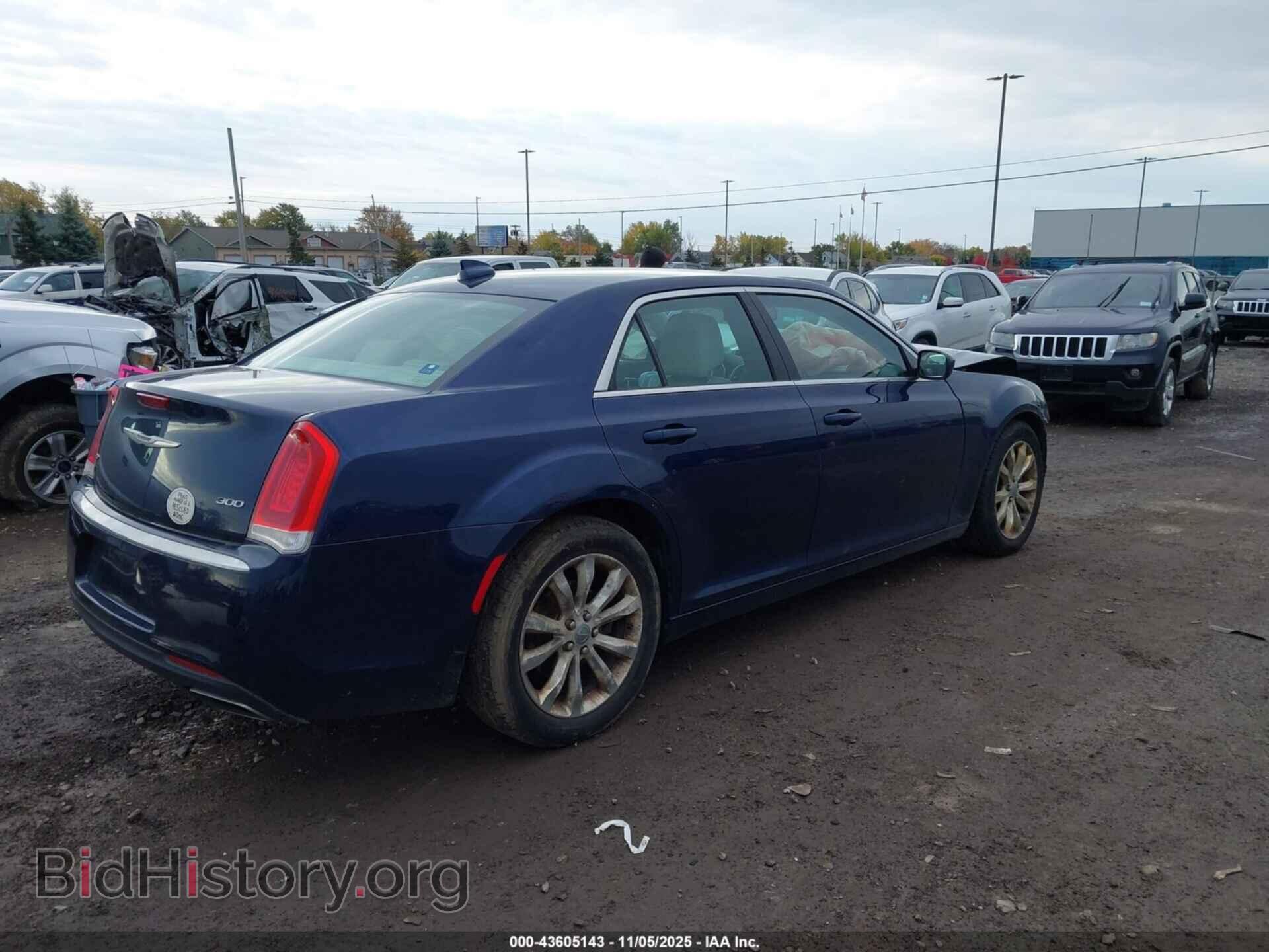 2015 CHRYSLER 300 - VIN: 2C3CCARG1FH736500 - Фото 4