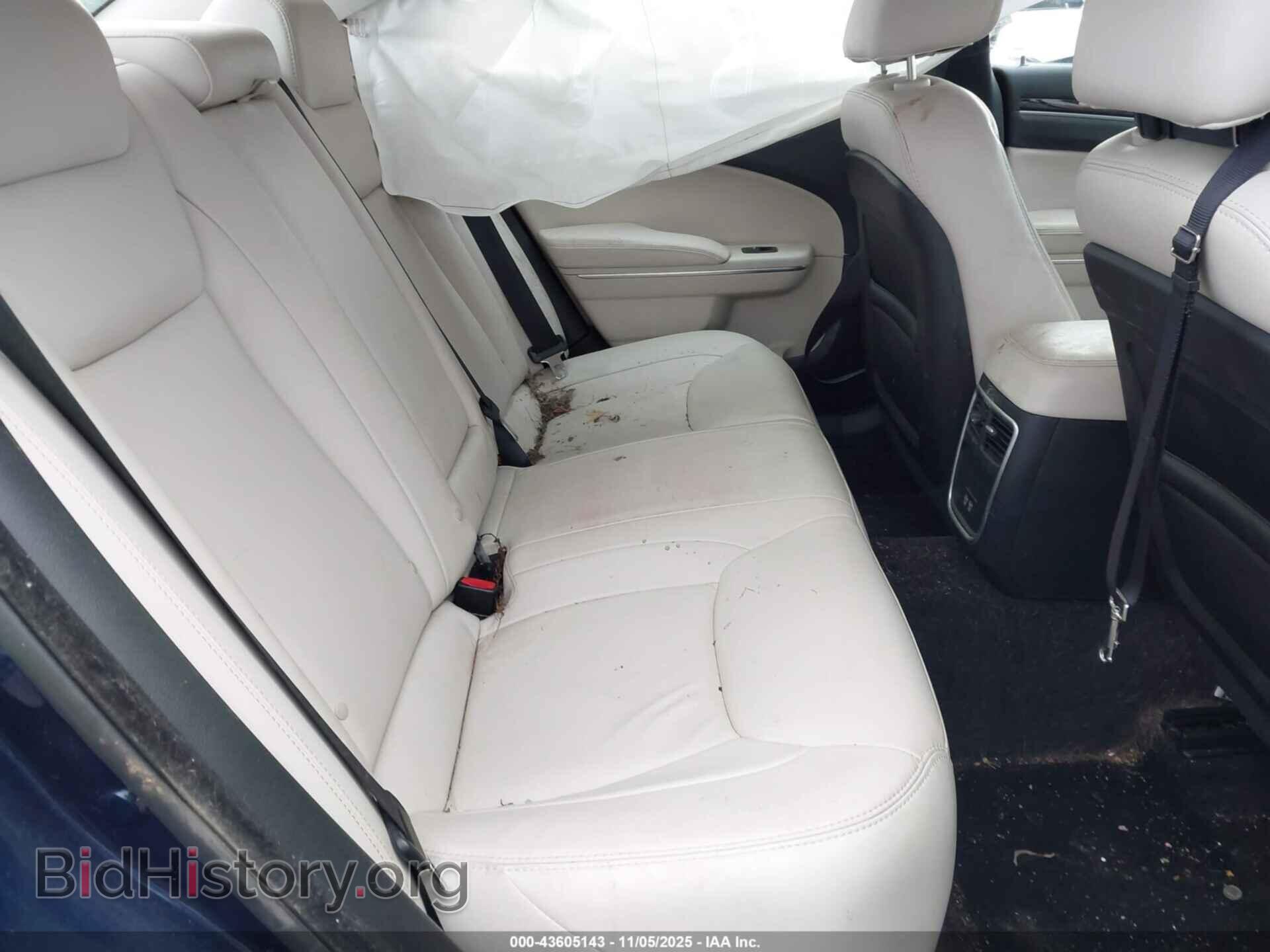 2015 CHRYSLER 300 - VIN: 2C3CCARG1FH736500 - Фото 8
