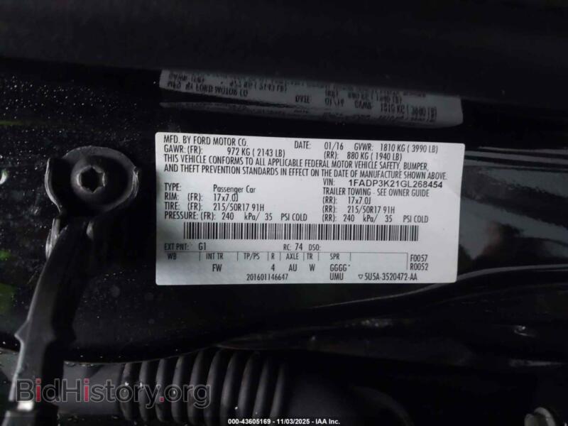 2016 Ford FOCUS (VIN 1FADP3K21GL268454) — фото 9 из 18